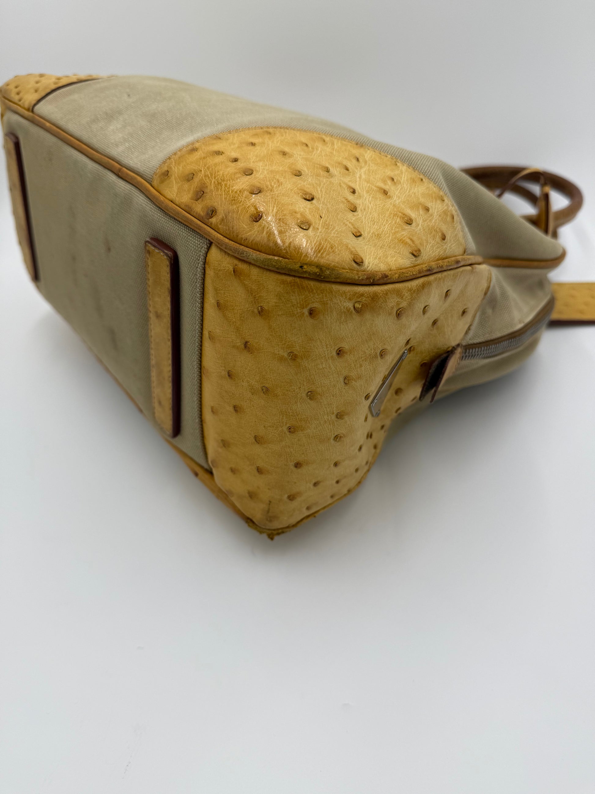 Prada Borsa Vintage in Tela e Pelle di Struzzo Beige - Pally Vintage Closet