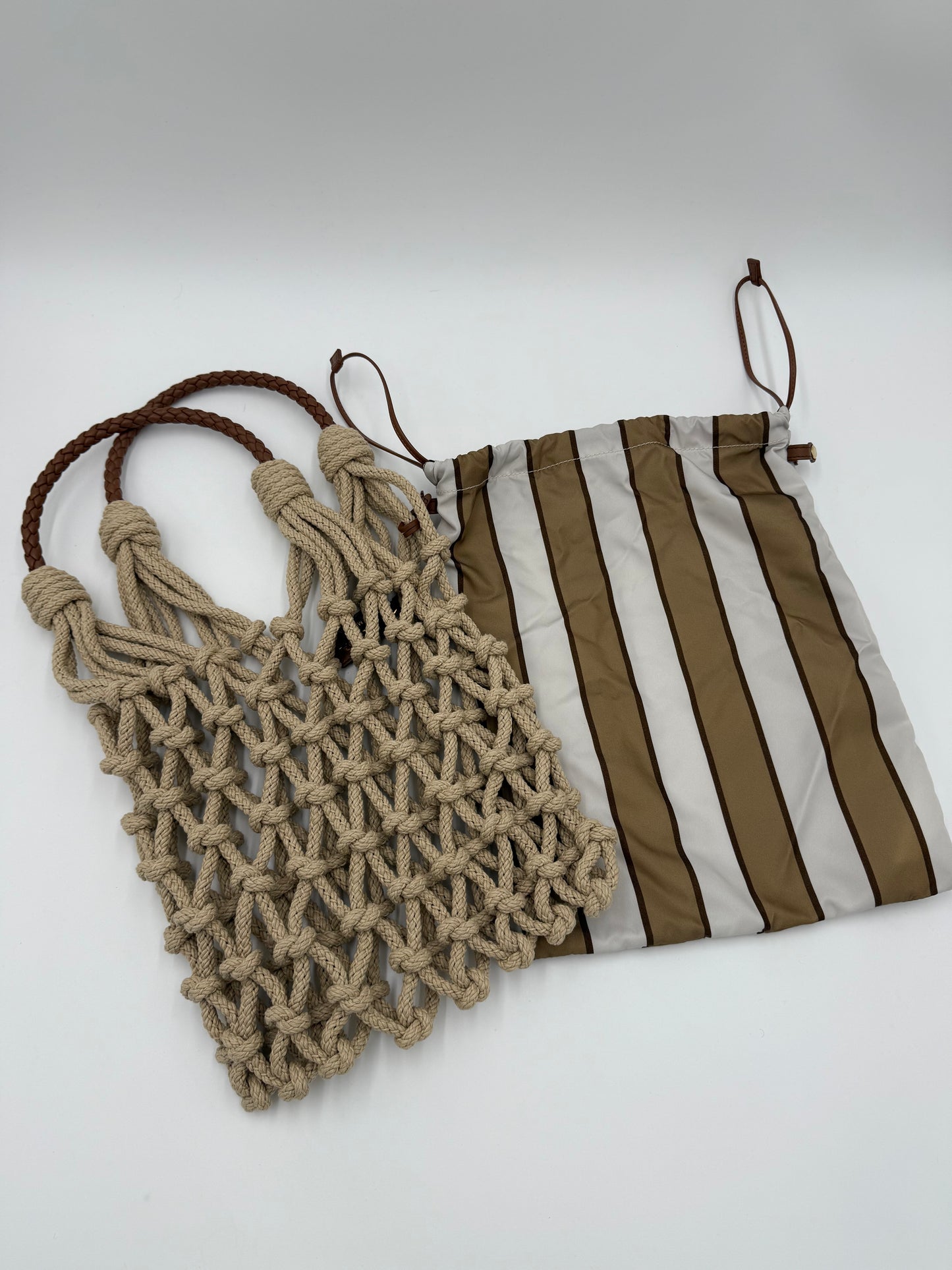 Prada Borsa a Secchiello Noué in Corda e Tessuto Re-Nylon Beige - Pally Vintage Closet