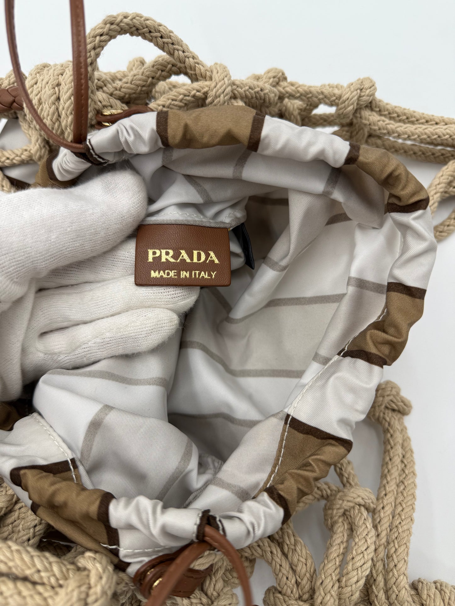 Prada Borsa a Secchiello Noué in Corda e Tessuto Re-Nylon Beige - Pally Vintage Closet