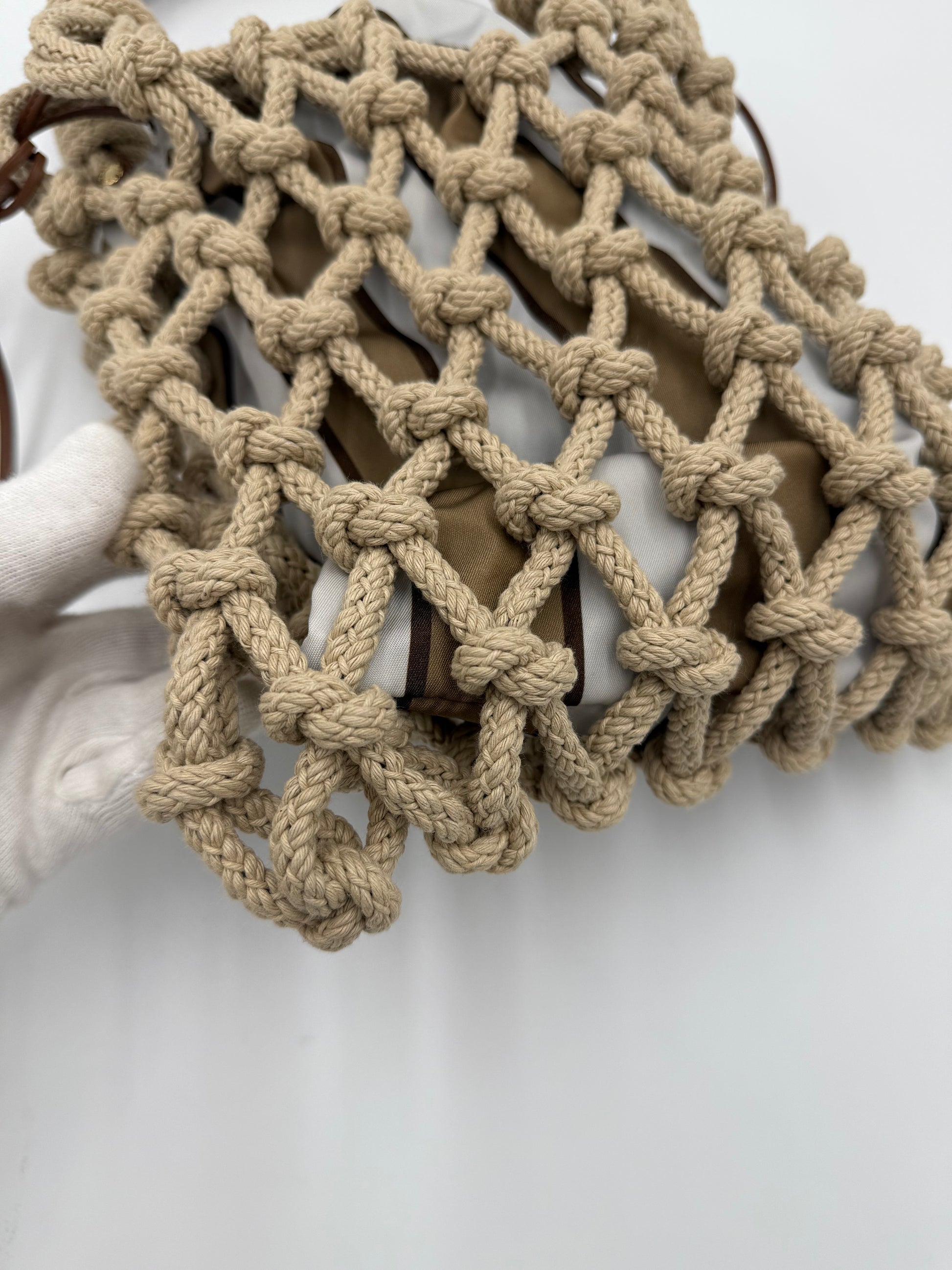 Prada Borsa a Secchiello Noué in Corda e Tessuto Re-Nylon Beige - Pally Vintage Closet