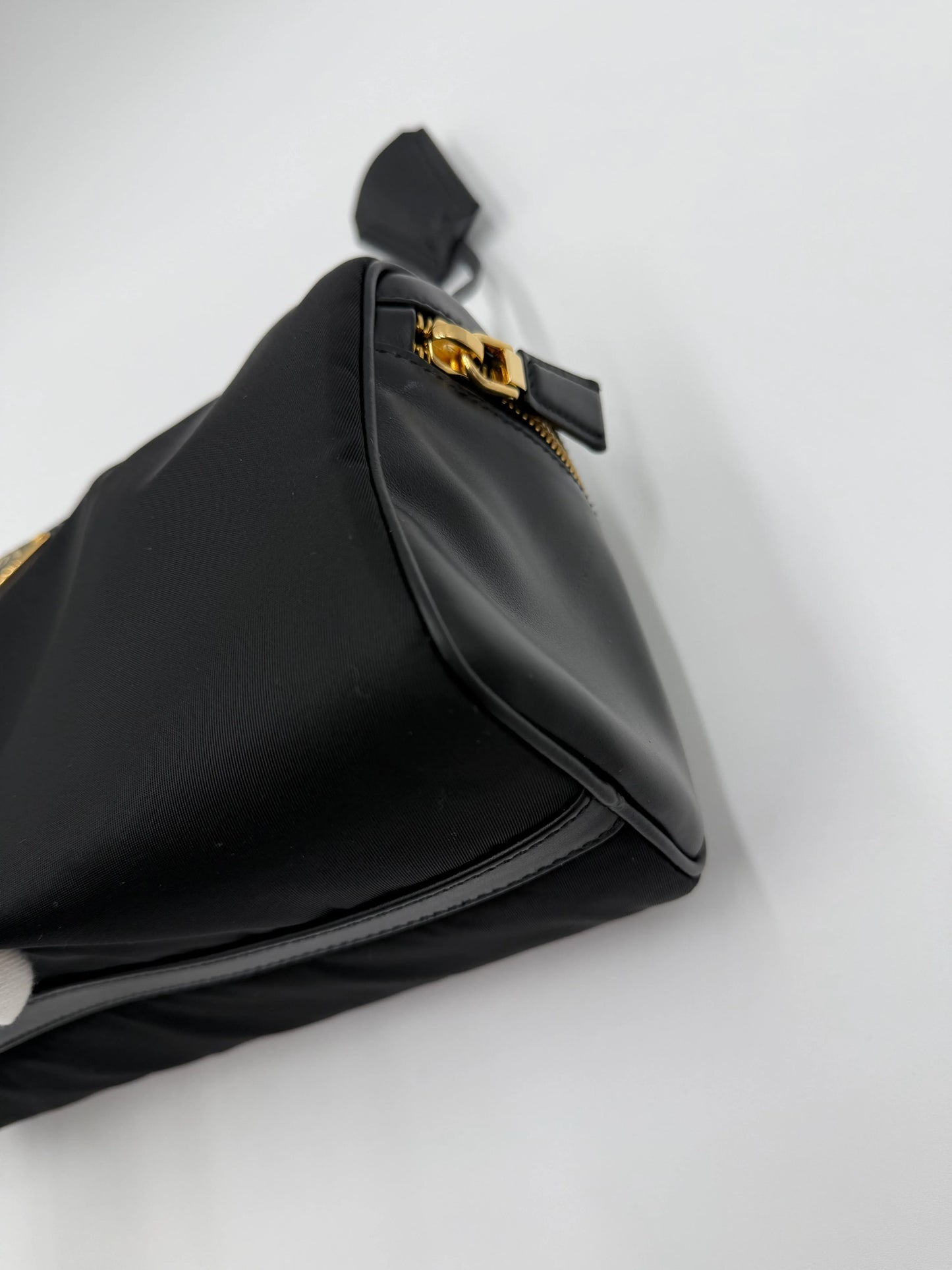Prada-Borsa-a-Spalla-Re-Nylon-e-Pelle-Nera-70137344164164 - Pally Vintage Closet
