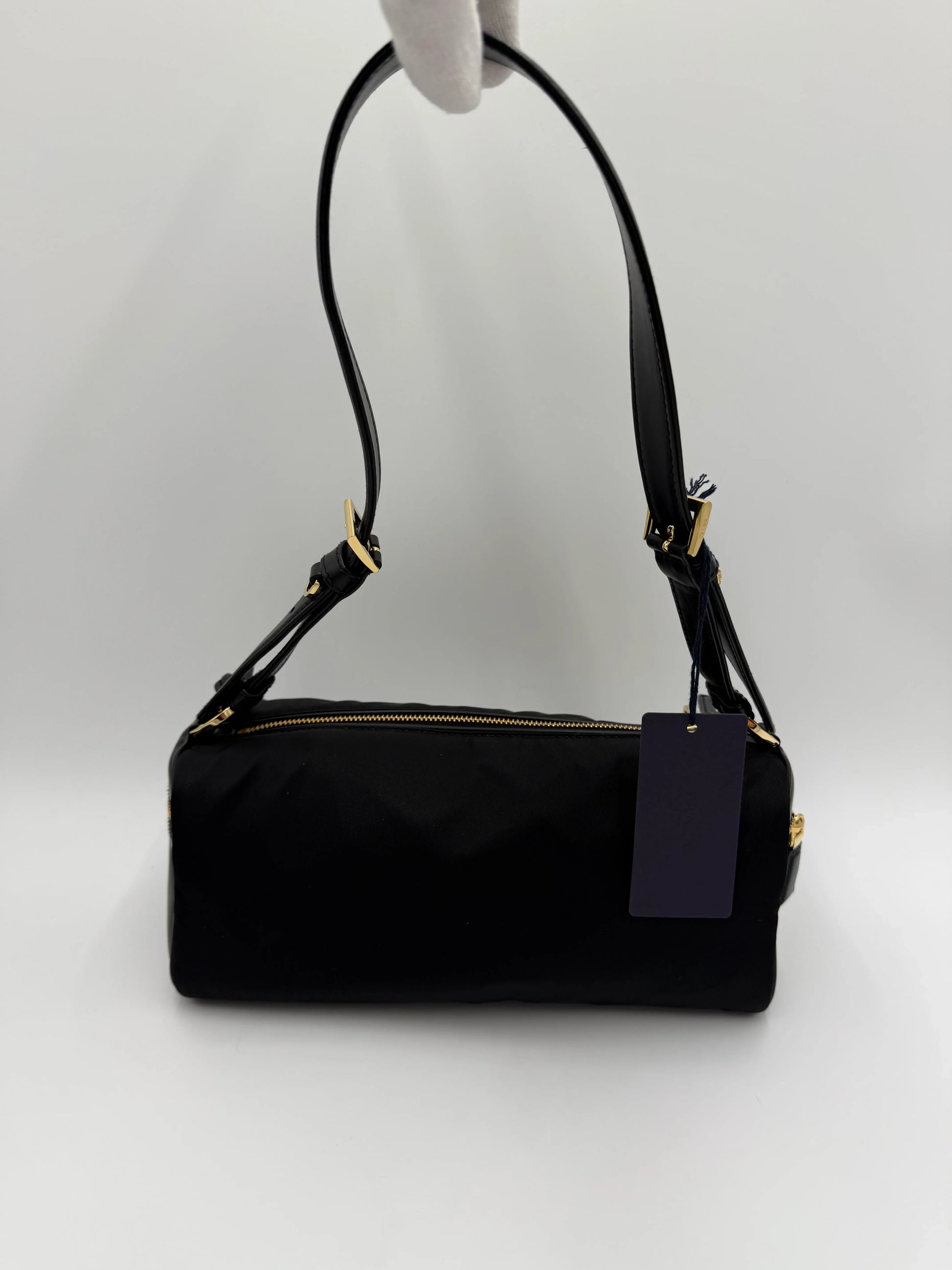 Prada-Borsa-a-Spalla-Re-Nylon-e-Pelle-Nera-70137344328004 - Pally Vintage Closet