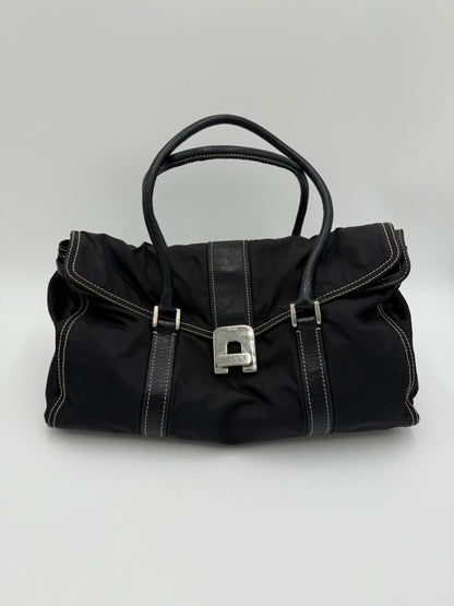 Prada Borsa a Spalla Vintage in Nylon e Pelle Nera - Pally Vintage Closet