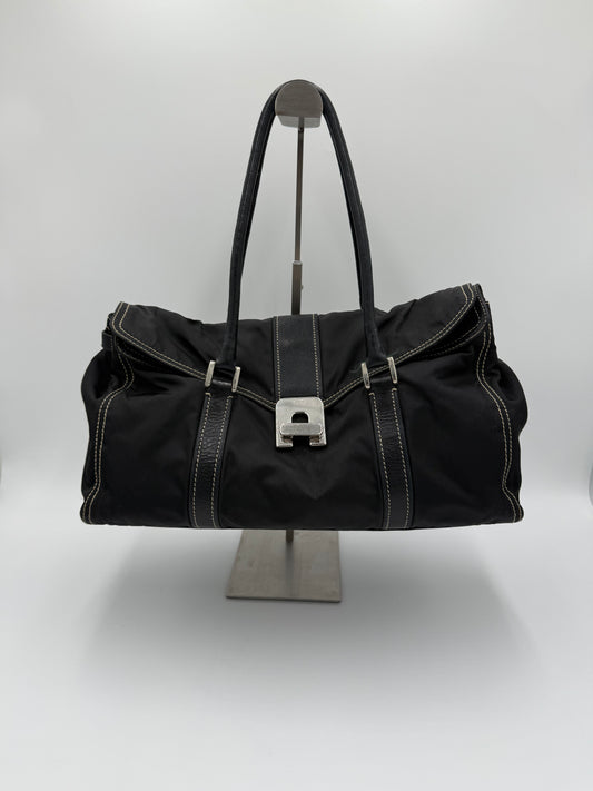 Prada Borsa a Spalla Vintage in Nylon e Pelle Nera - Pally Vintage Closet