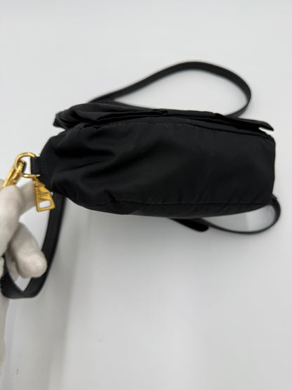 Prada Borsa a Tracolla Vintage Fiocco Mini in Nylon Nero - Pally Vintage Closet