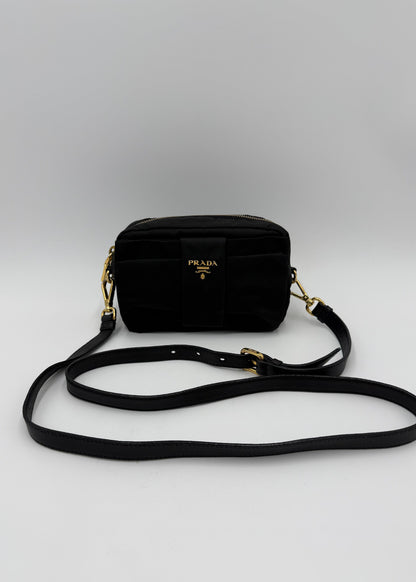 Prada Borsa a Tracolla Vintage Fiocco Mini in Nylon Nero - Pally Vintage Closet