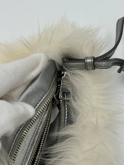 Prada-Clutch-Eco-Pelliccia-Edizione-Speciale-in-Bianco-e-Argento-70265928024388 - Pally Vintage Closet