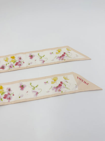 Prada Foulard Twill in Seta Floreale Rosa e Beige - Pally Vintage Closet
