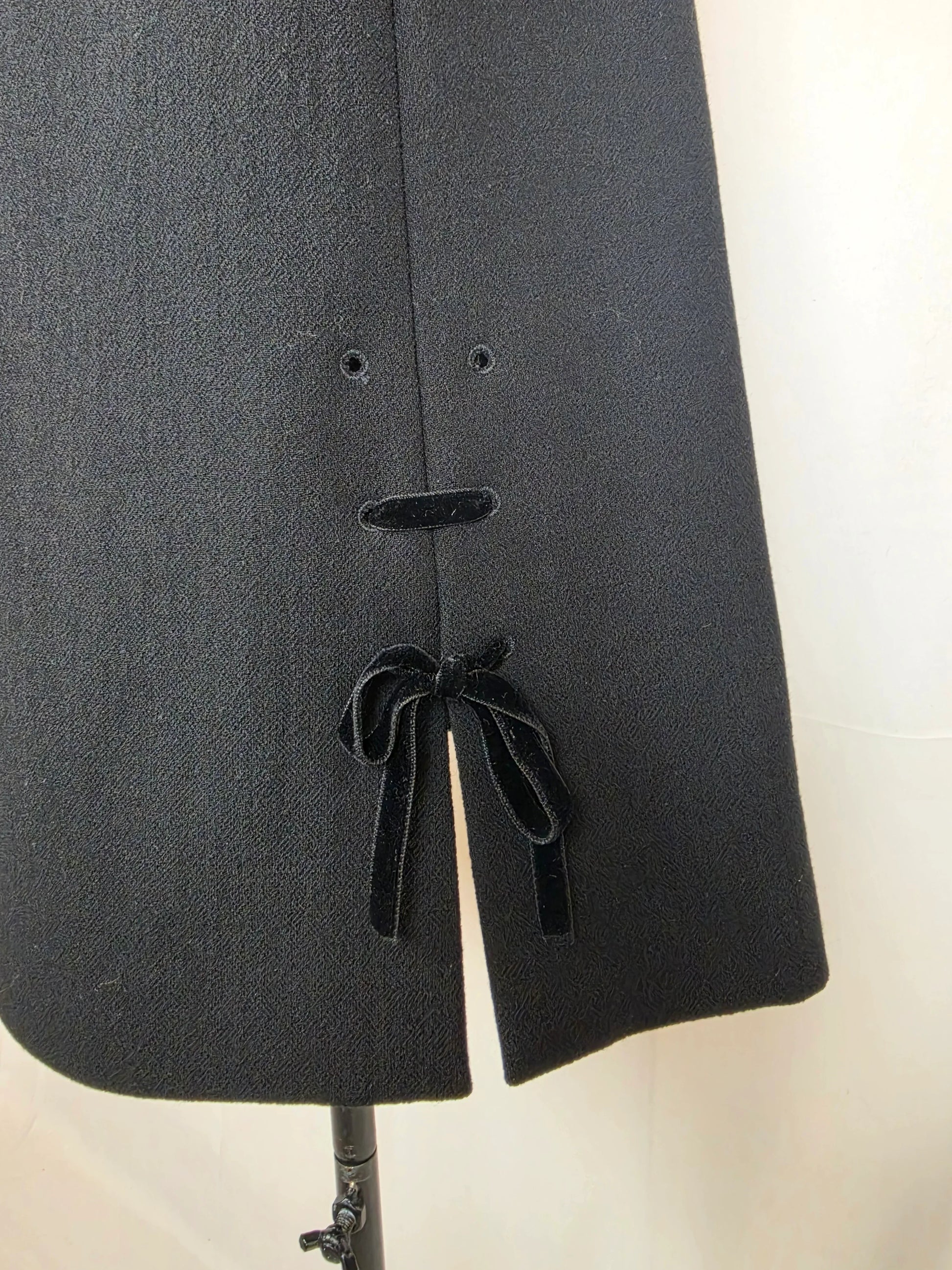 BB10305B-2DC7-4292-AF3C-D5B9DBF5EF8D - Pally Vintage Closet