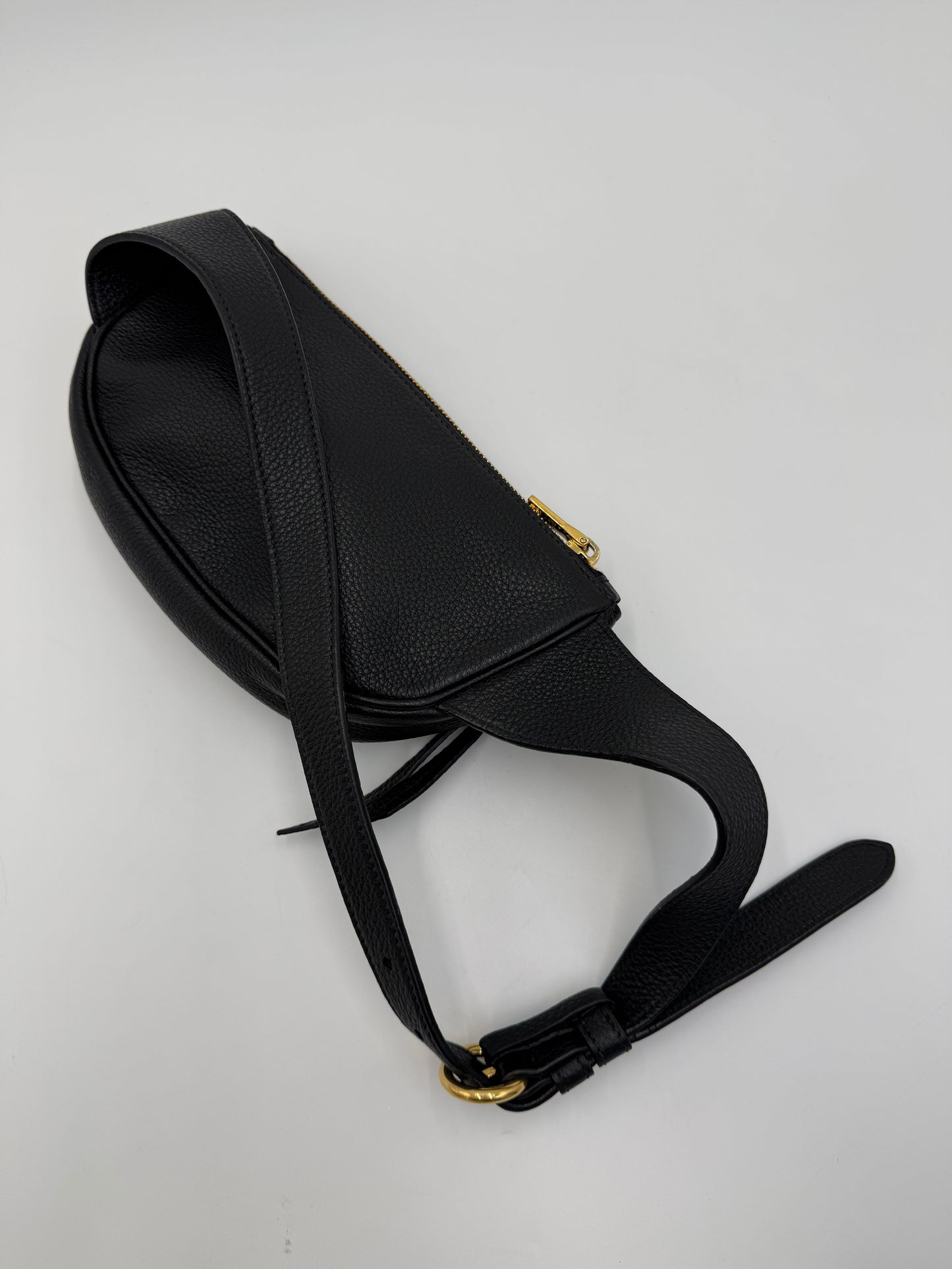 Prada Marsupio in Pelle Martellata Nera con Hardware Dorato