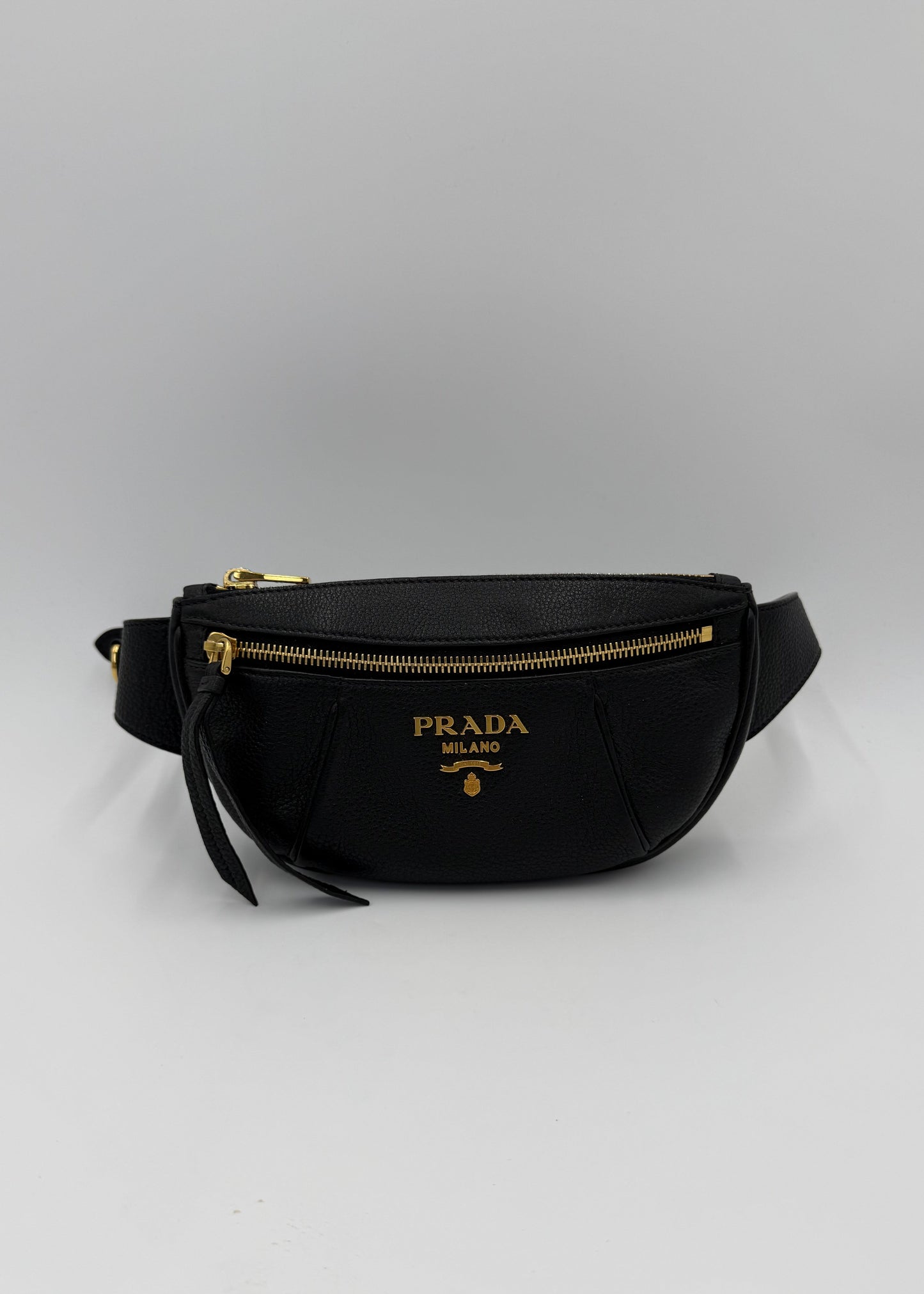 Prada Marsupio in Pelle Martellata Nera con Hardware Dorato