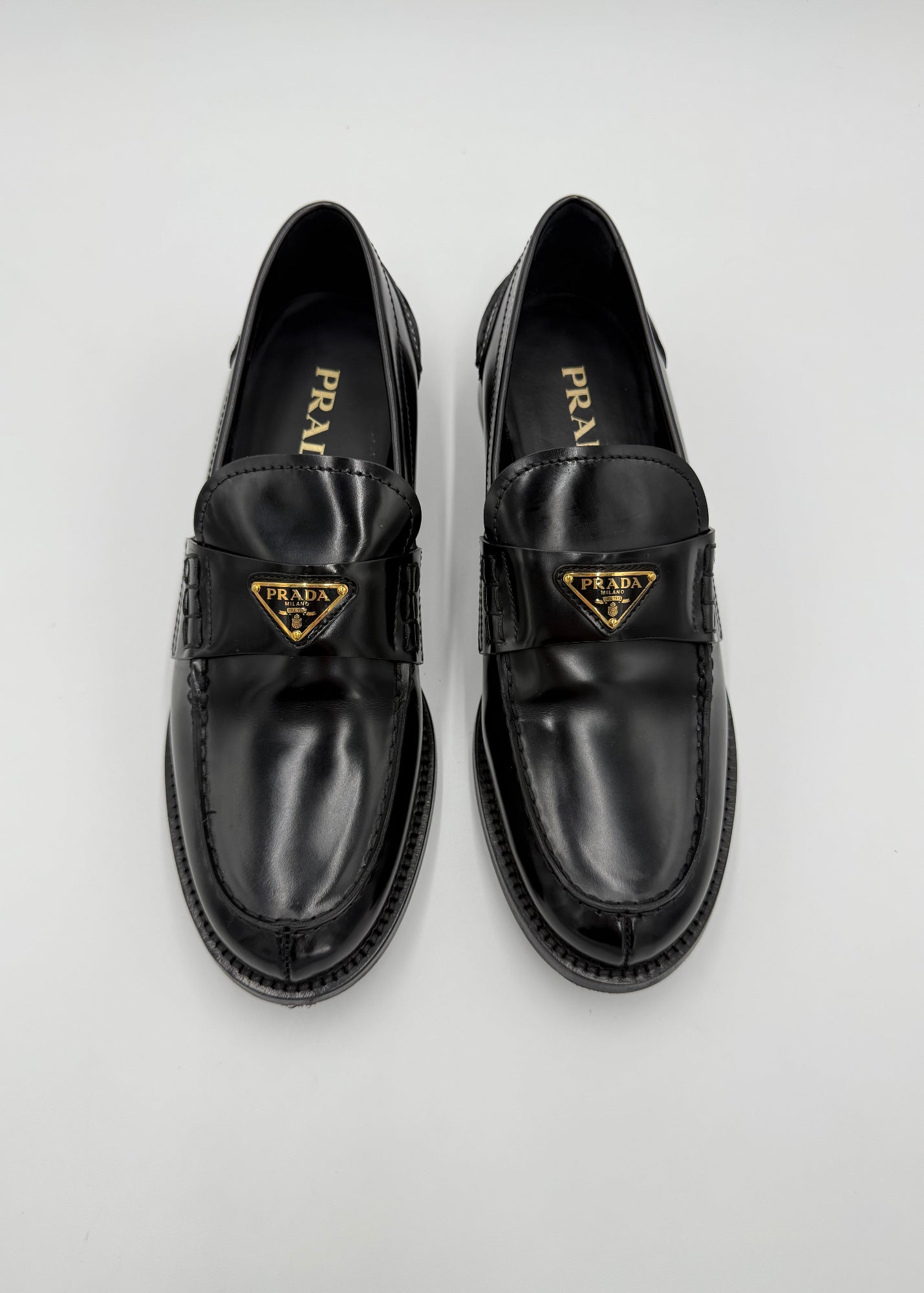 Prada Mocassini in Pelle Spazzolata Neri