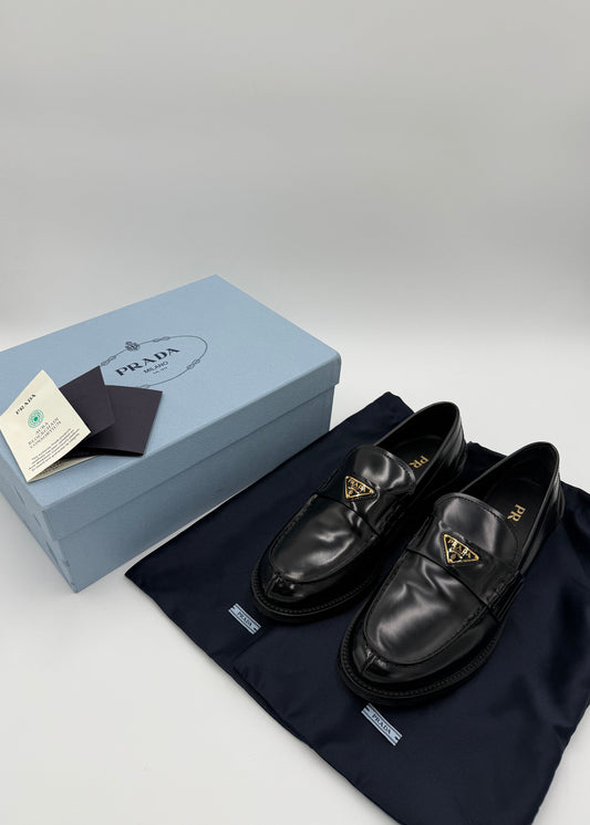 Prada Mocassini in Pelle Spazzolata Neri