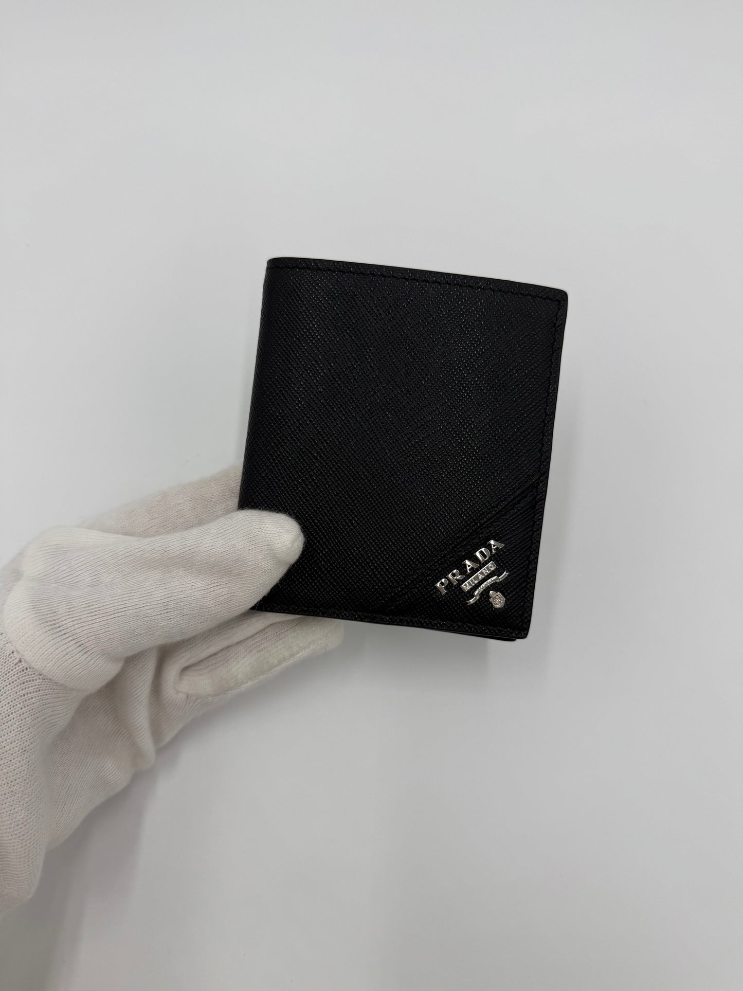 Prada Portafoglio in Saffiano Nero - Pally Vintage Closet