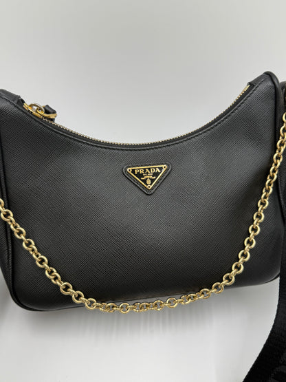 Prada Re-Edition 2005 Borsa a Tracolla in Pelle Saffiano Nera - Pally Vintage Closet