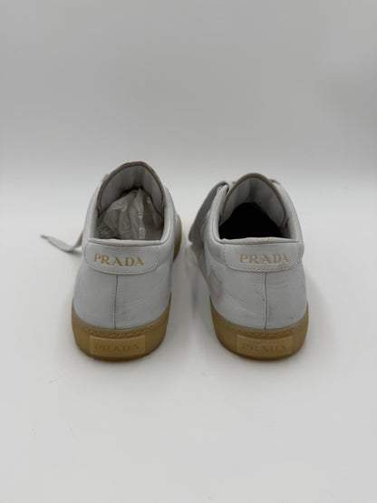 Prada Sneakers in Pelle con Effetto Vintage Bianche - Pally Vintage Closet