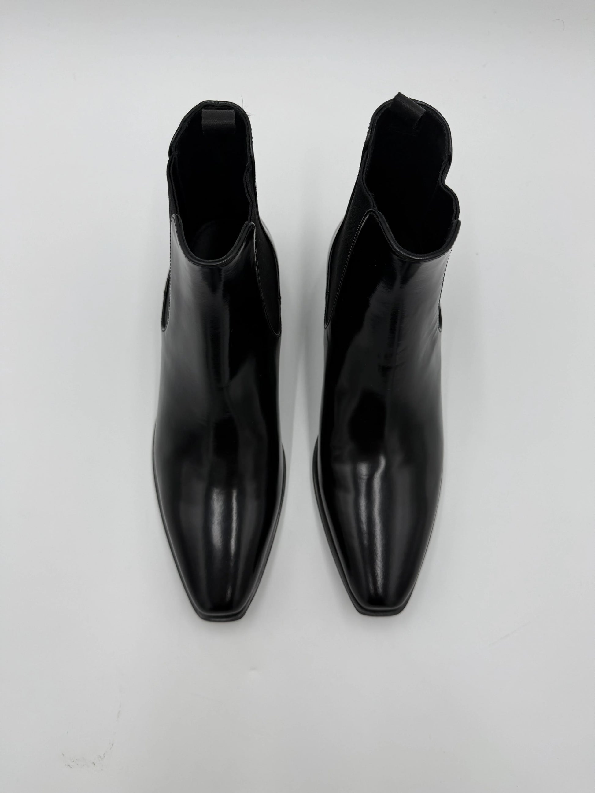 Prada-Stivaletti-Chelsea-in-Pelle-Spazzolata-Nero-69234137170244 - Pally Vintage Closet