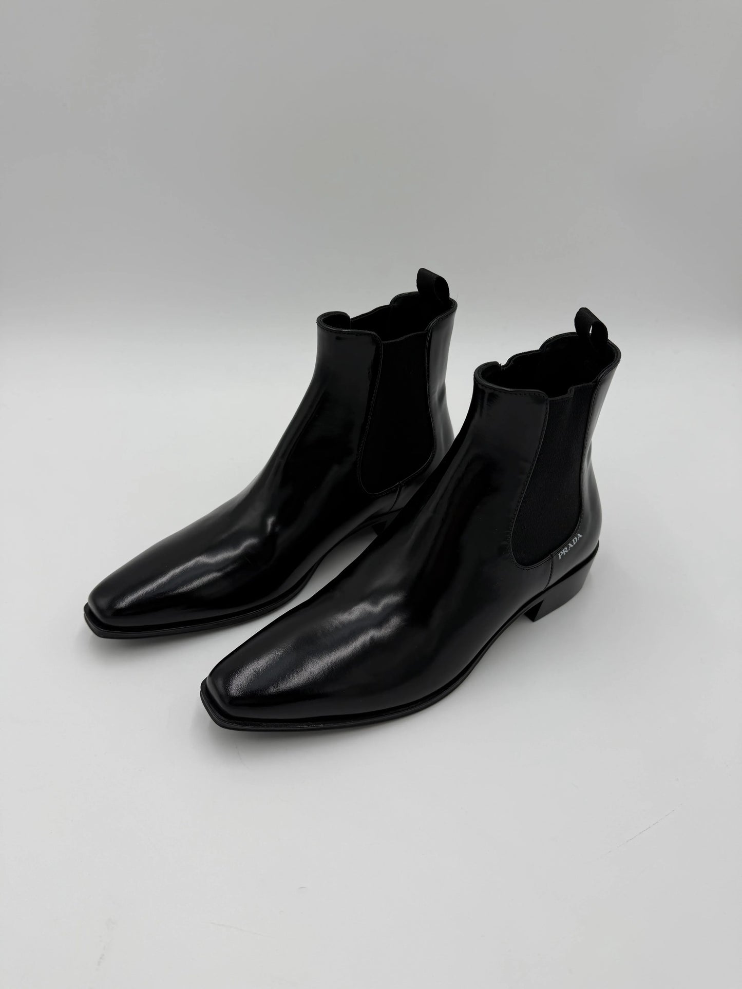 Prada-Stivaletti-Chelsea-in-Pelle-Spazzolata-Nero-69234137366852 - Pally Vintage Closet
