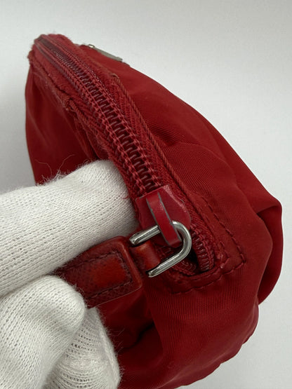 Prada-Trousse-in-Nylon-Rosso-Cherry-70265930088772 - Pally Vintage Closet