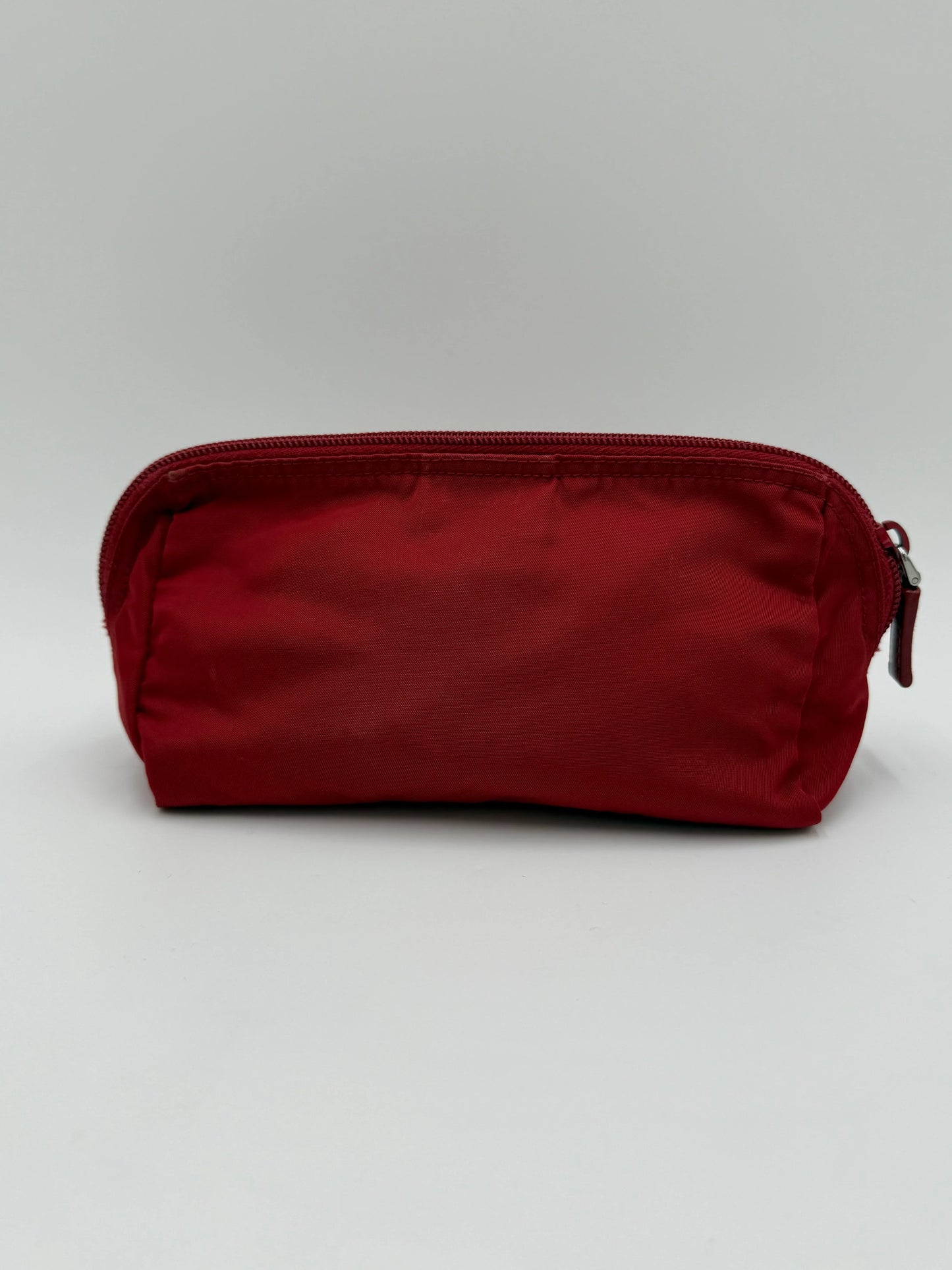Prada-Trousse-in-Nylon-Rosso-Cherry-70265930350916 - Pally Vintage Closet