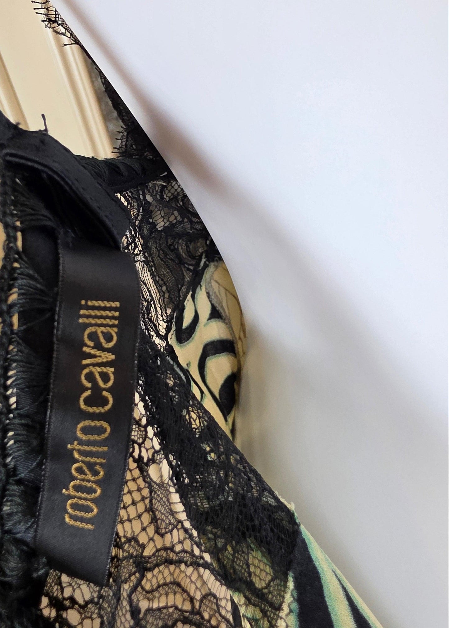Roberto Cavalli Abito Slip Vintage 2006 in Seta con Stampa Floreale e Pizzo Nero - Pally Vintage Closet