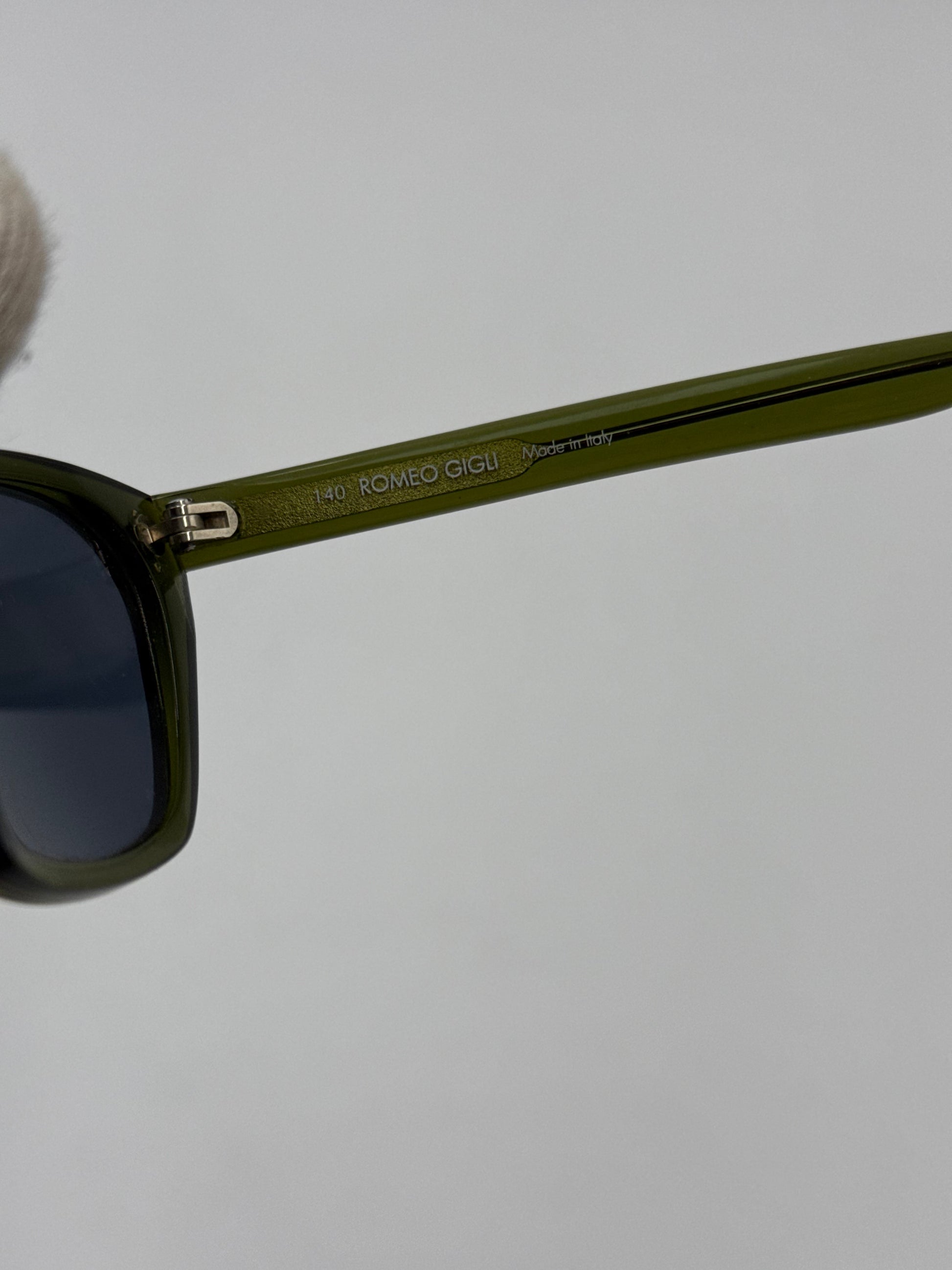 Romeo Gigli Occhiali da Sole Vintage Mod. RG 46/S Col. 083P Verde - Pally Vintage Closet