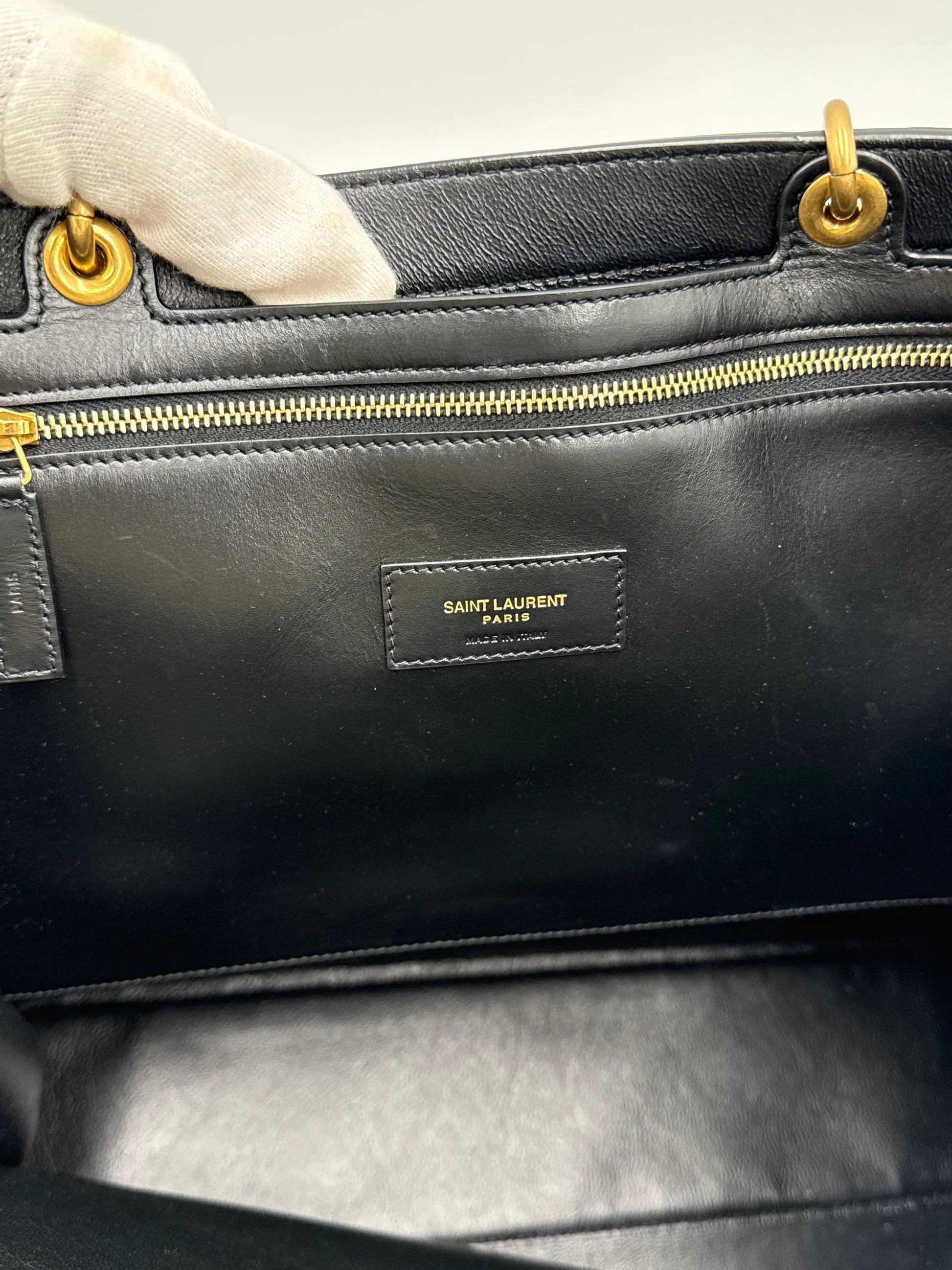 Saint-Laurent-Borsa-Le-Maillon-Tote-in-Suede-e-Pelle-Blu-Navy-69618212405572 - Pally Vintage Closet