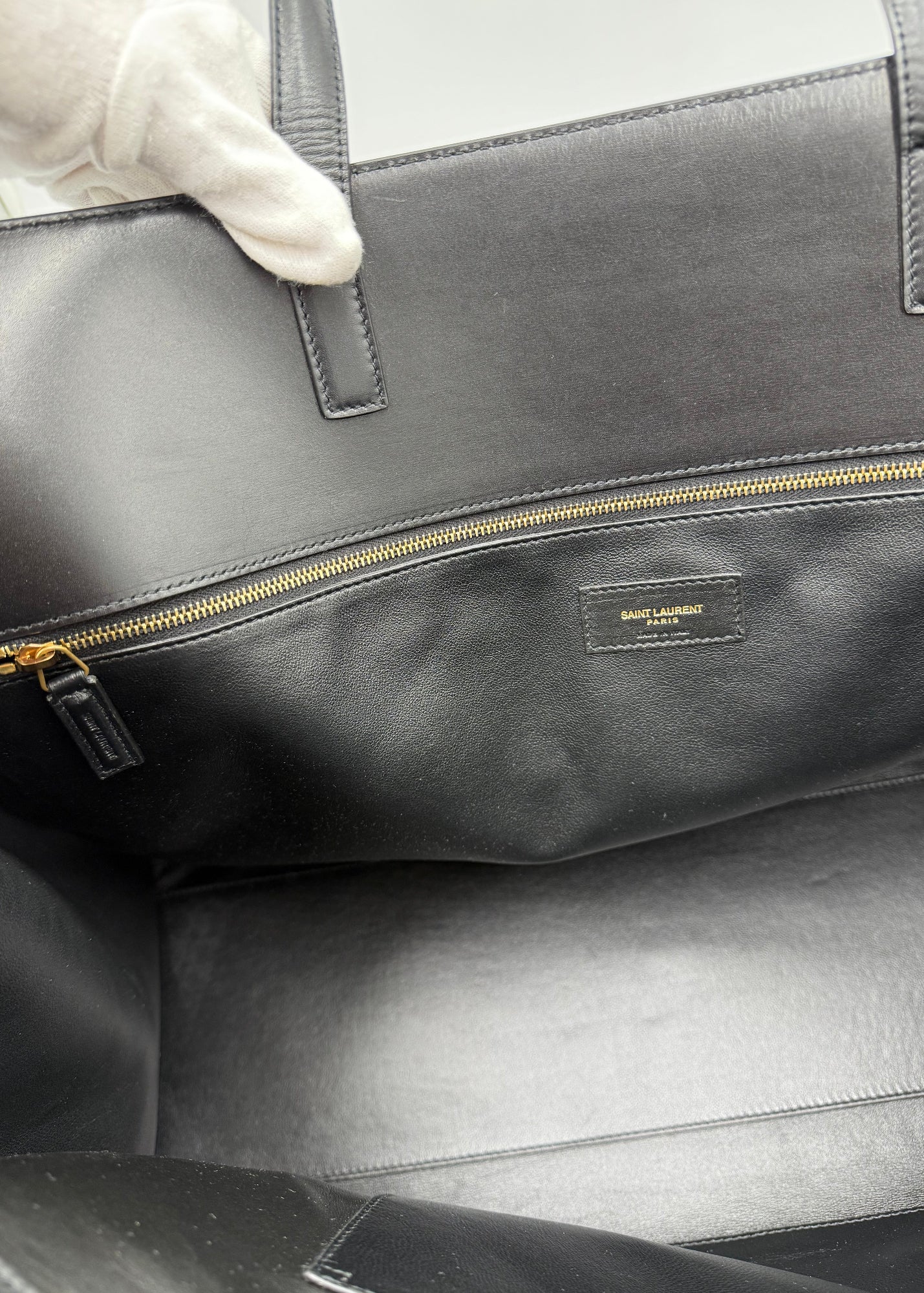 Saint Laurent Borsa Manhattan Tote in Pelle Liscia Nera