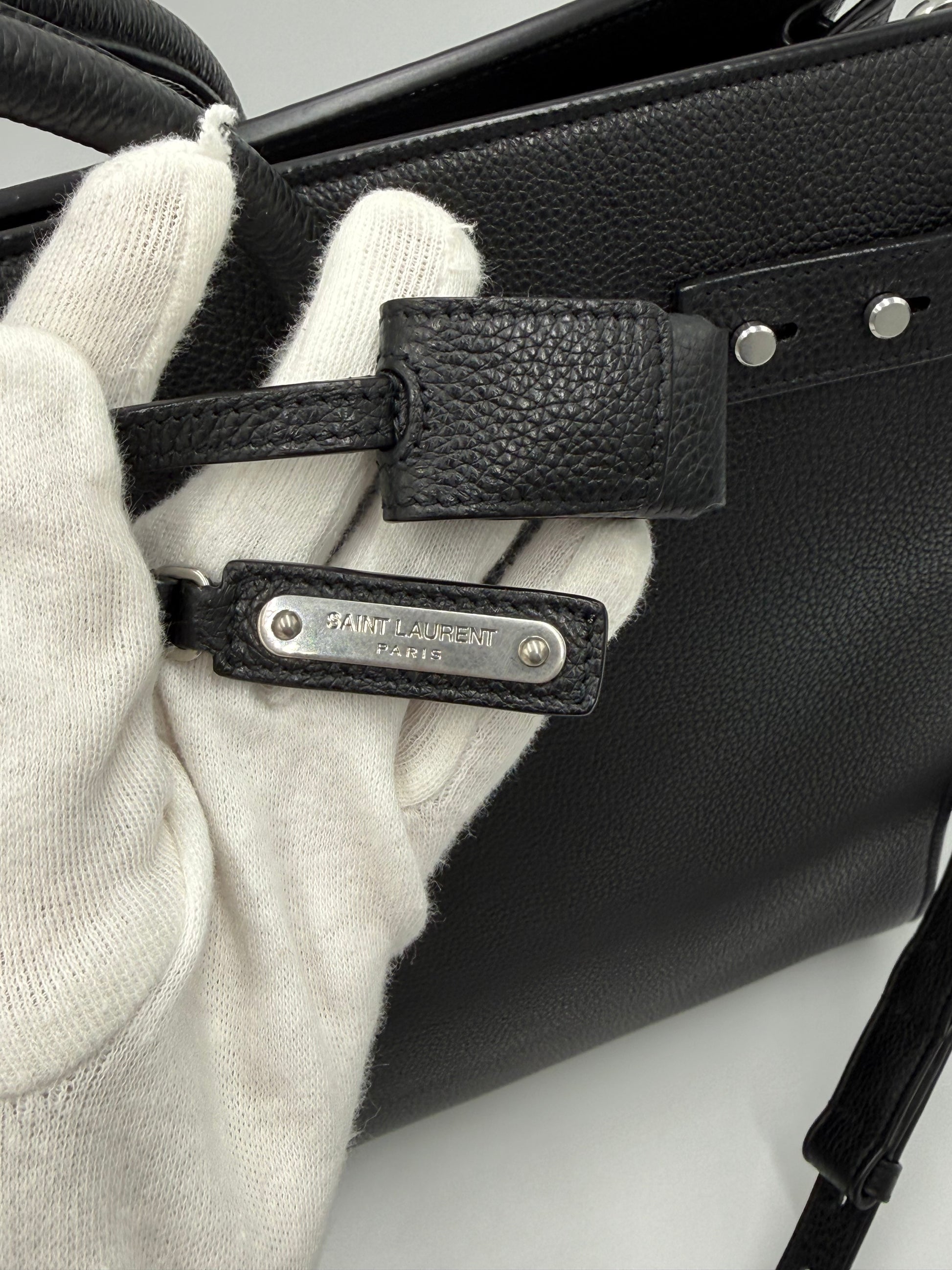 Saint Laurent Borsa Sac de Jour Large in Pelle Martellata Nera - Pally Vintage Closet