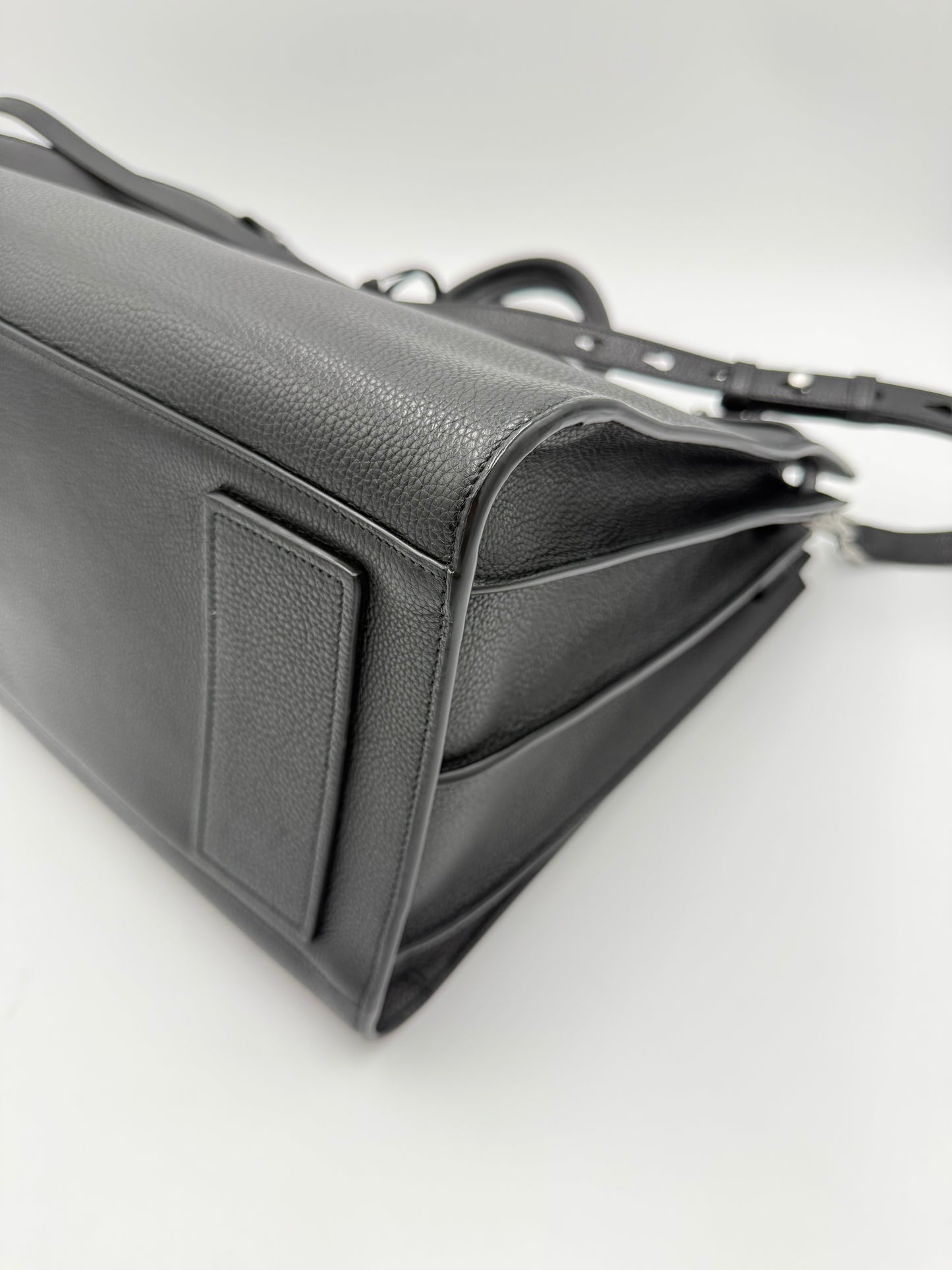 Saint Laurent Borsa Sac de Jour Large in Pelle Martellata Nera - Pally Vintage Closet