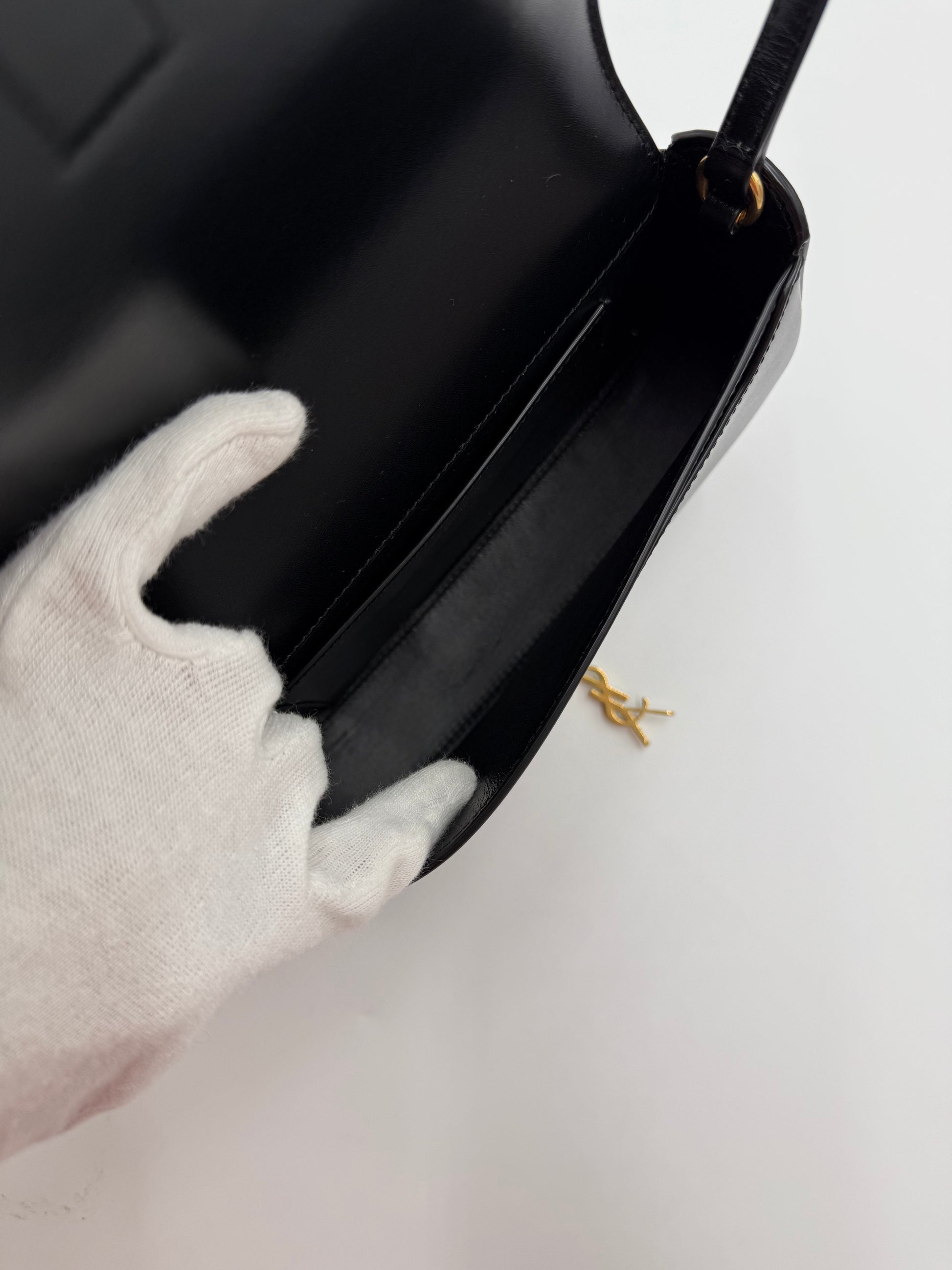 Saint Laurent Borsa Voltaire Mini in Pelle Liscia Nera - Pally Vintage Closet