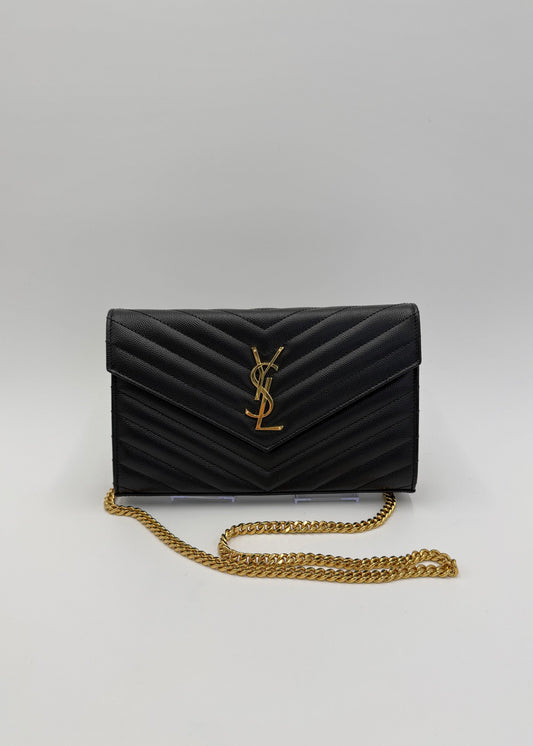 Saint Laurent Borsa a Tracolla Cassandre in Pelle Grain de Poudre con Hardware Dorato Nera - Pally Vintage Closet