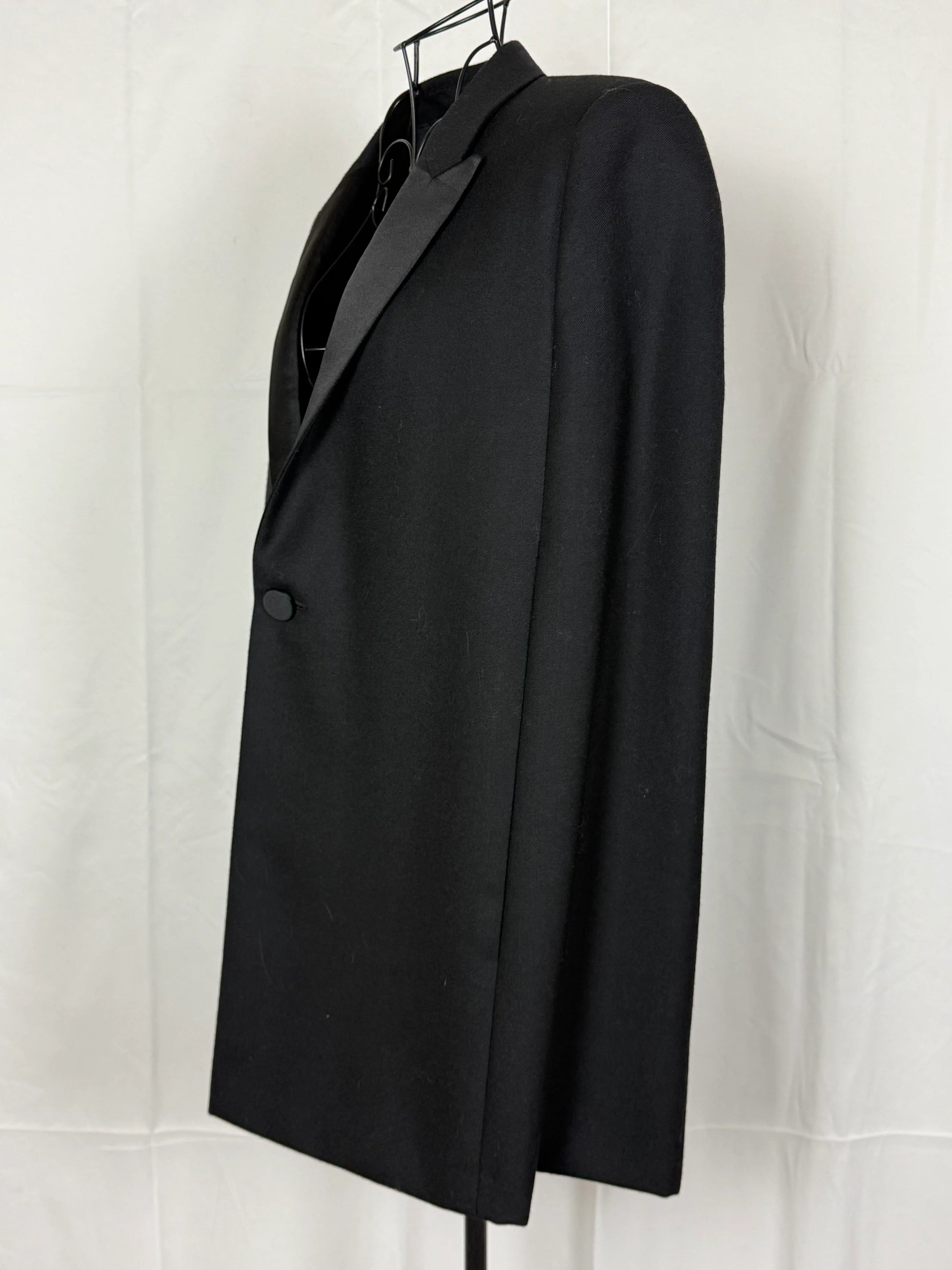 Saint-Laurent-Mantella-Strutturata-a-Blazer-Nera-69400494211396 - Pally Vintage Closet