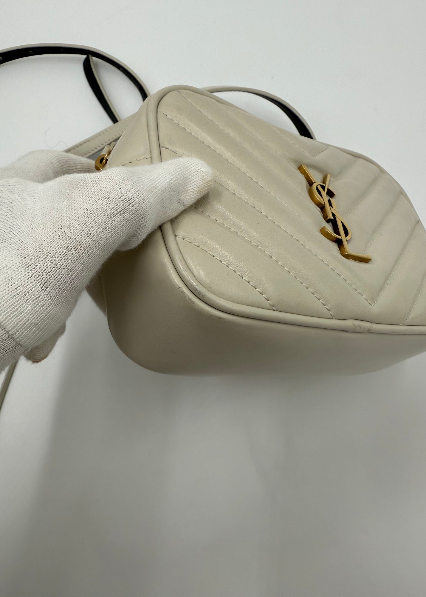 Saint Laurent Marsupio Lou Camera Crema