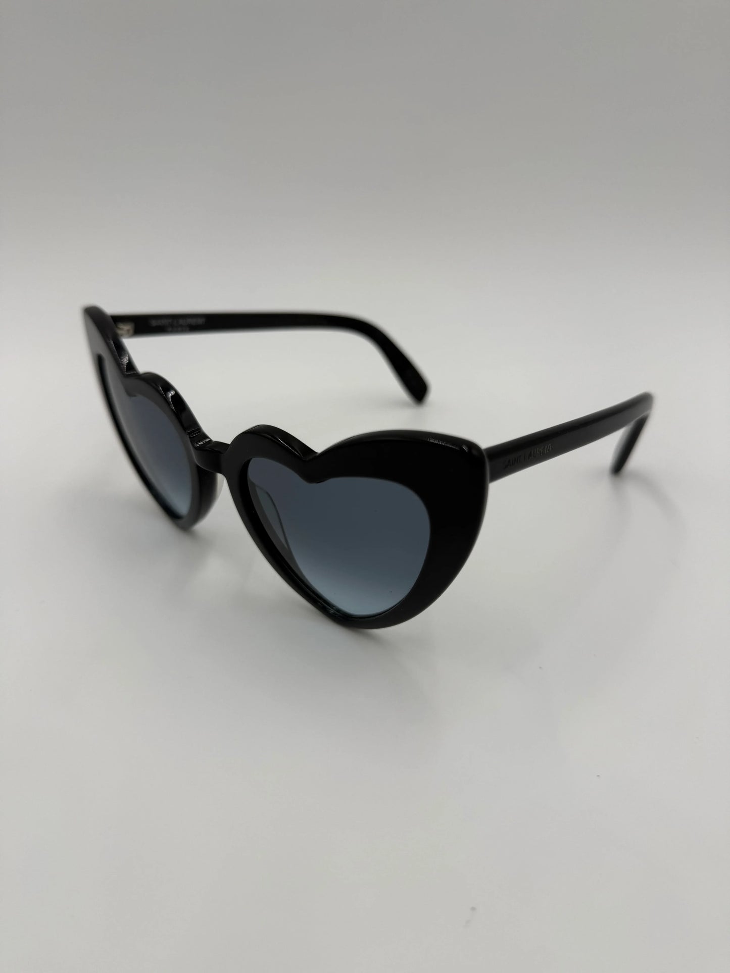 Saint-Laurent-Occhiali-da-Sole-SL-181-Loulou-a-Cuore-Nero-69306012172612 - Pally Vintage Closet