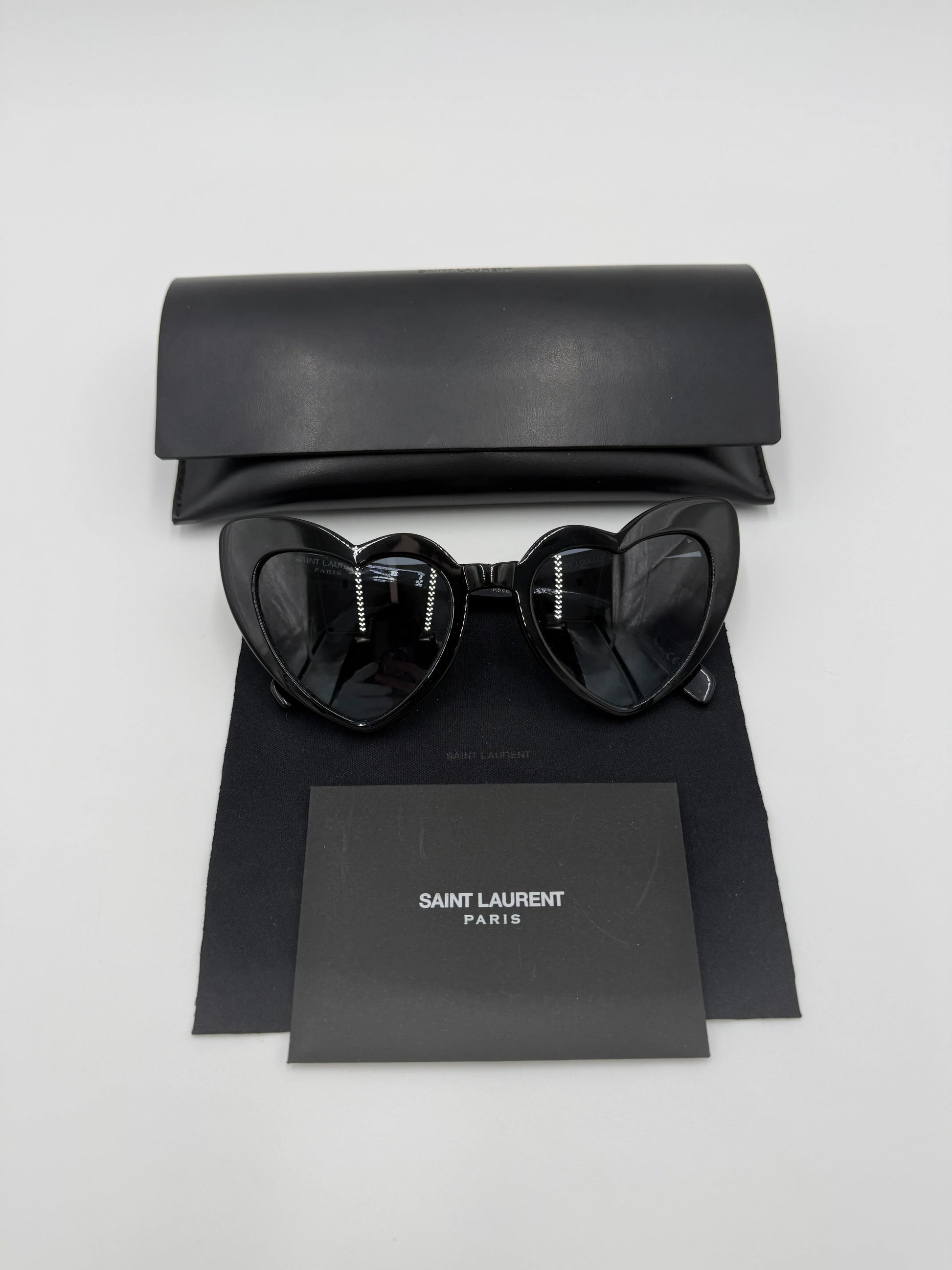 Saint-Laurent-Occhiali-da-Sole-SL-181-Loulou-a-Cuore-Nero-69306012205380 - Pally Vintage Closet