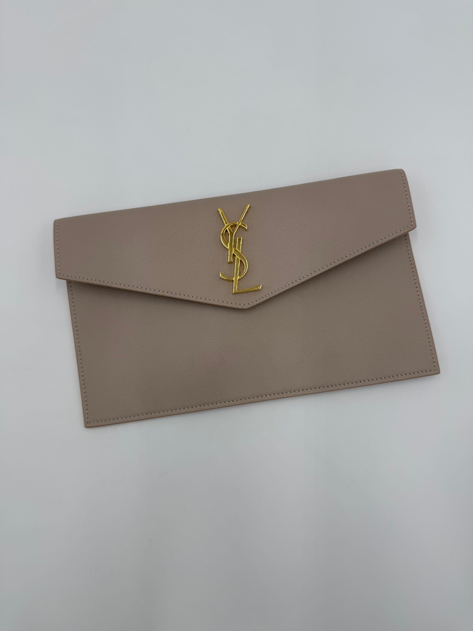 Saint Laurent Pochette Uptown Pelle Goffrata Grain de Poudre Beige - Pally Vintage Closet