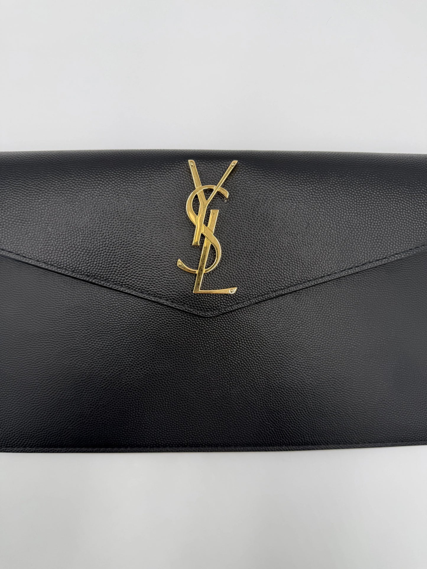 Saint-Laurent-Pochette-Uptown-Pelle-Goffrata-Grain-de-Poudre-Nera-68772122460484 - Pally Vintage Closet