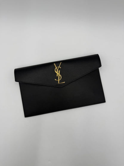 Saint-Laurent-Pochette-Uptown-Pelle-Goffrata-Grain-de-Poudre-Nera-68772122591556 - Pally Vintage Closet