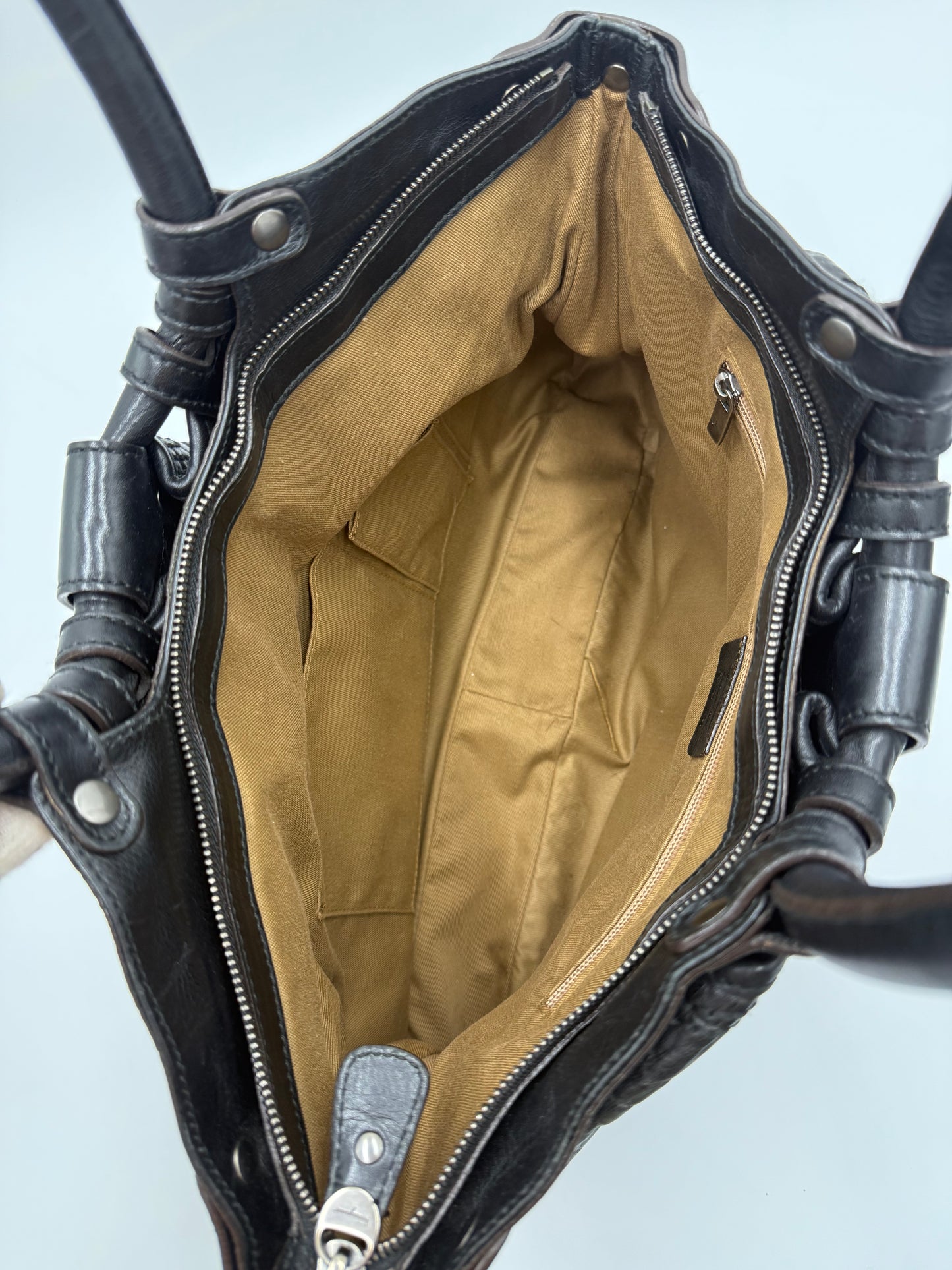 Salvatore Ferragamo Borsa Vintage Hobo in Pelle Nera - Pally Vintage Closet