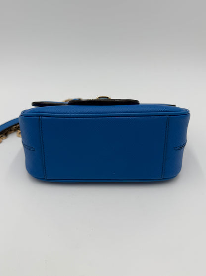 Salvatore Ferragamo Borsa a Tracolla Gancini in Pelle Blu Elettrico - Pally Vintage Closet