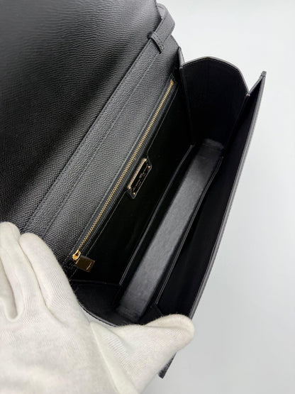 Salvatore Ferragamo Borsa a Tracolla Vara Bow in Pelle Saffiano Nera - Pally Vintage Closet