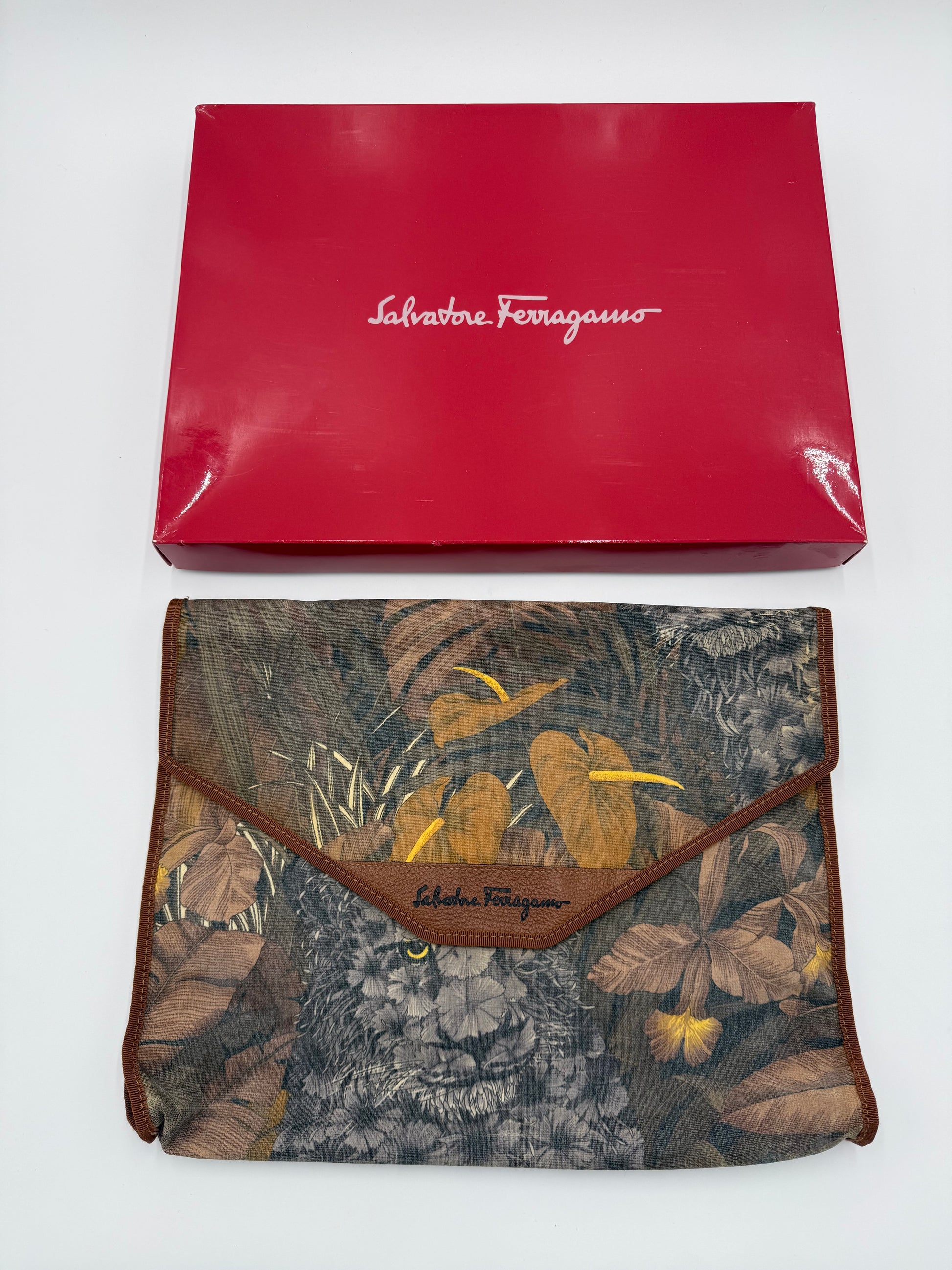 Salvatore Ferragamo Clutch Vintage in Cotone Stampa Jungle Marrone - Pally Vintage Closet
