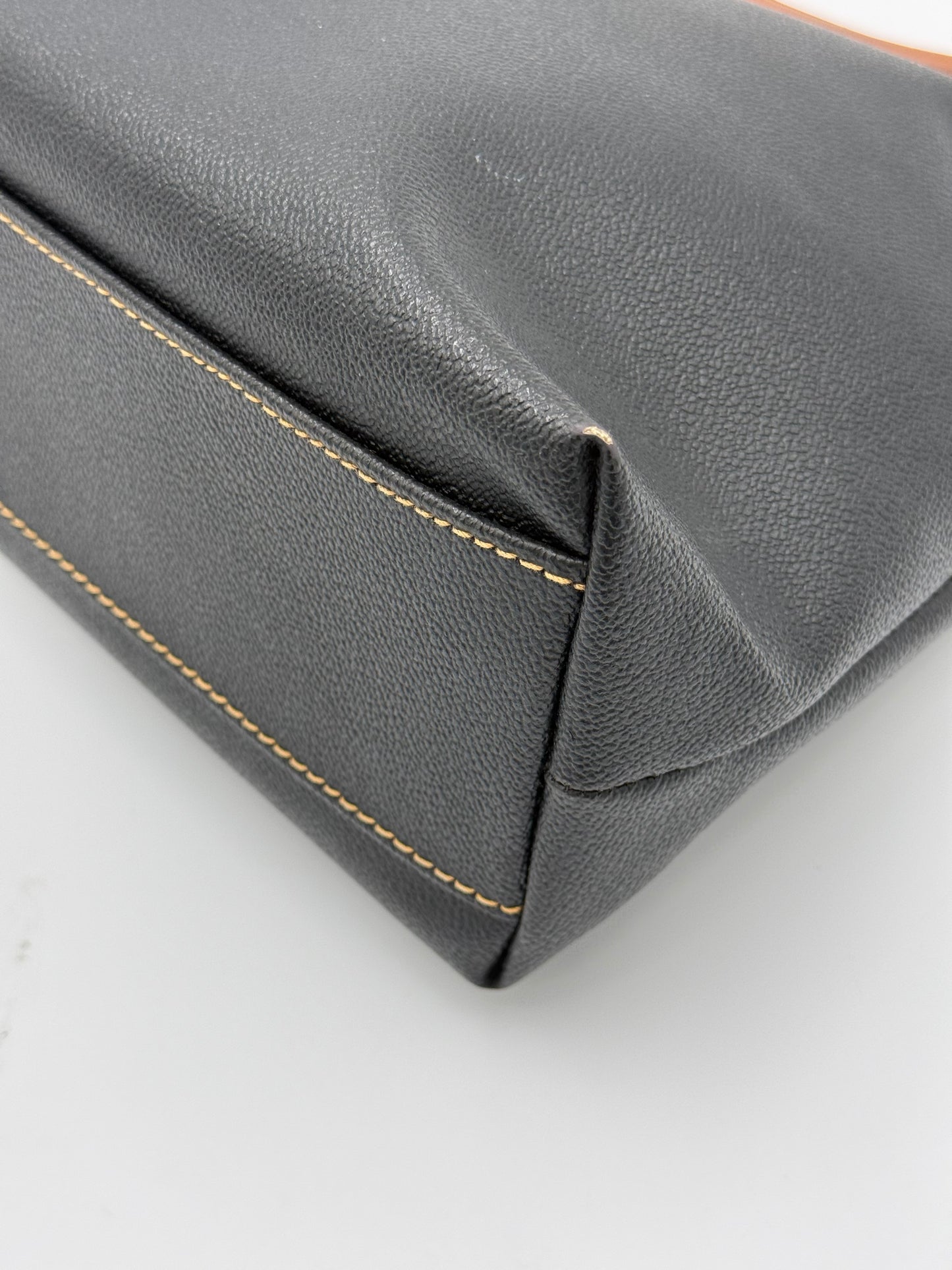 Trussardi Vintage Collezione Crespo Oval Tote Nera e Cuoio - Pally Vintage Closet