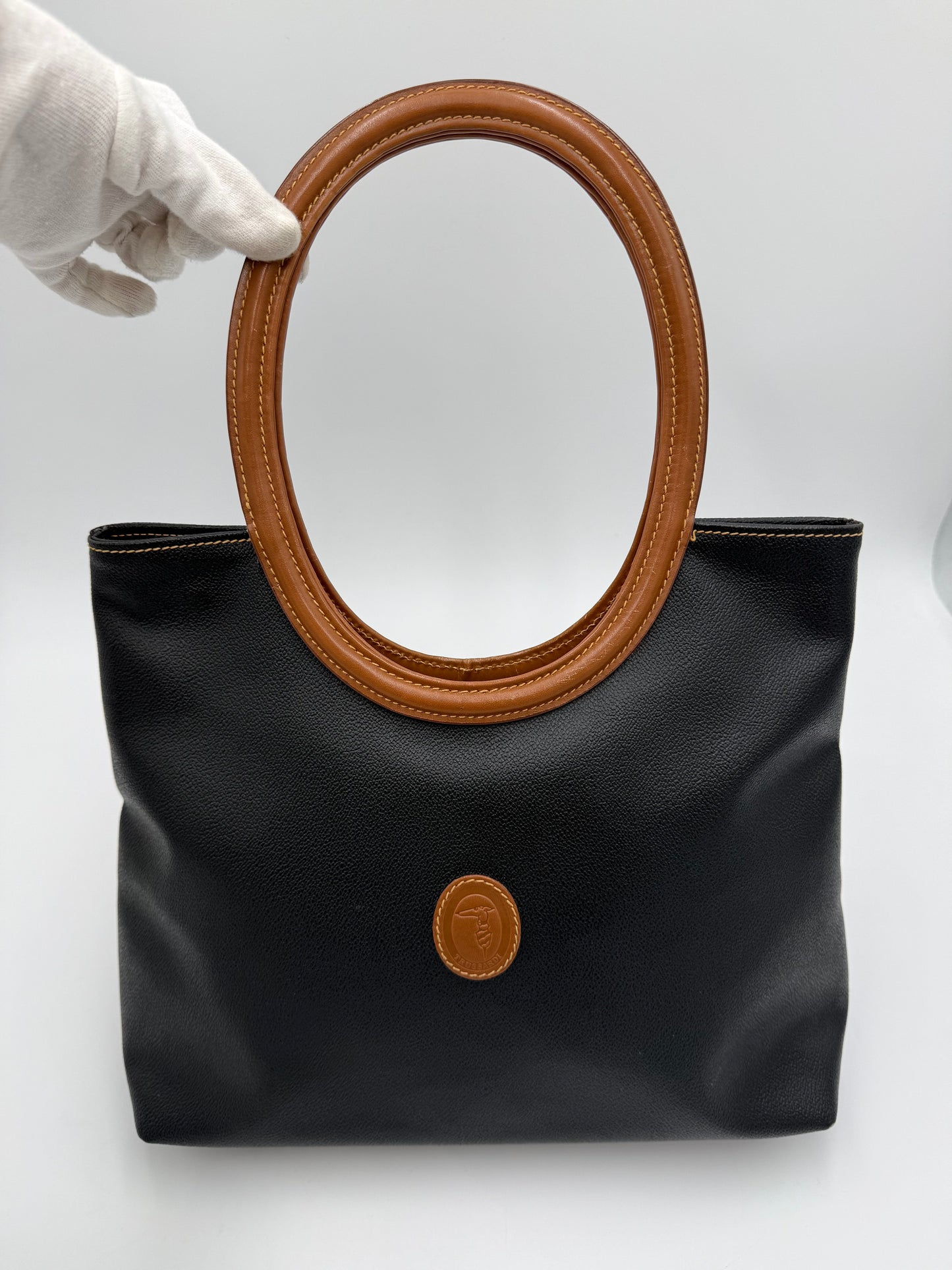 Trussardi Vintage Collezione Crespo Oval Tote Nera e Cuoio - Pally Vintage Closet