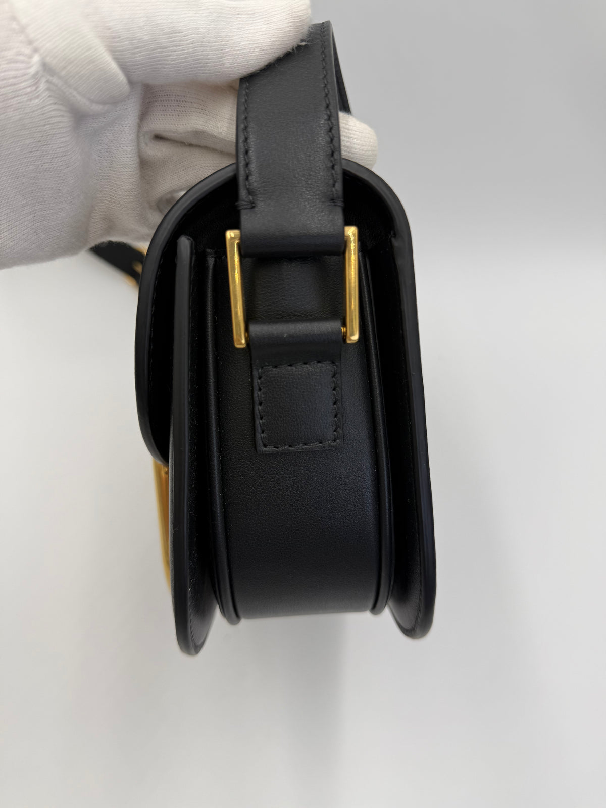 Valentino Garavan Borsa a Tracolla Supervee con VLogo in Pelle Nera - Pally Vintage Closet