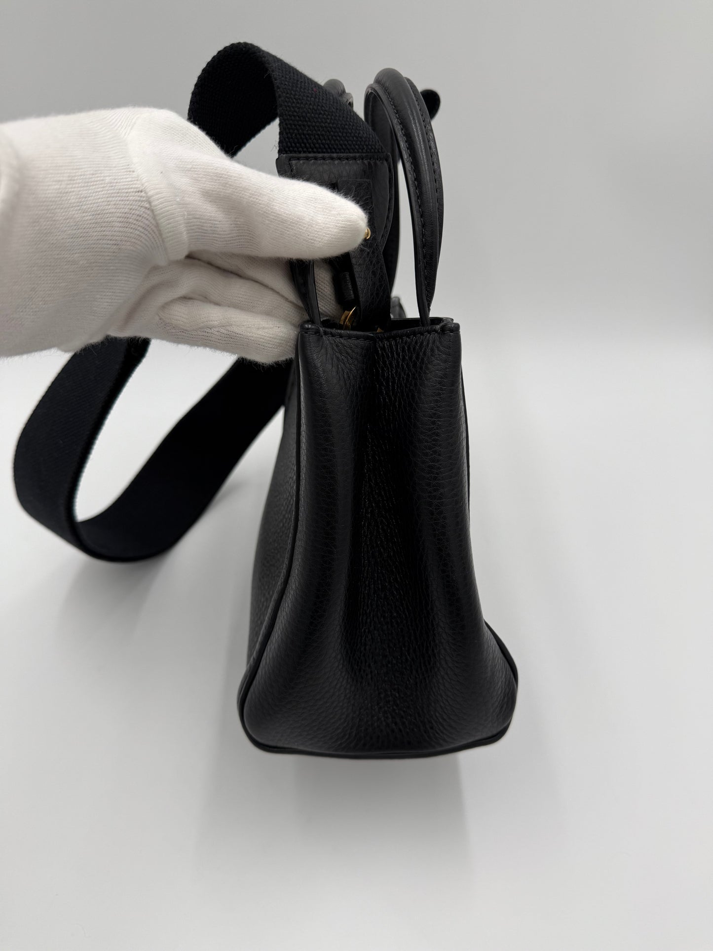 Valentino Garavani Borsa All Time Mini Tote in Pelle Nera - Pally Vintage Closet