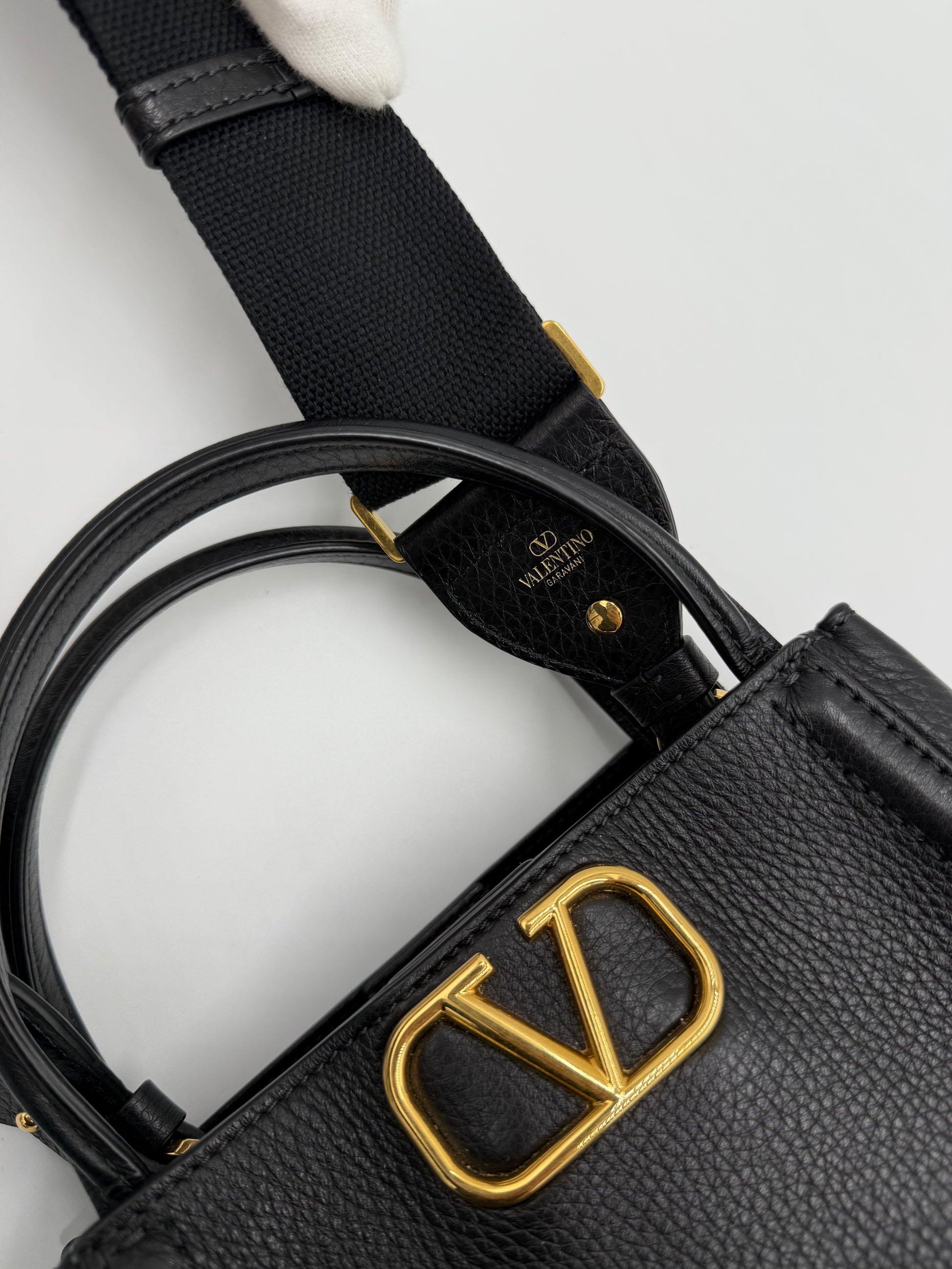 Valentino Garavani Borsa All Time Mini Tote in Pelle Nera - Pally Vintage Closet