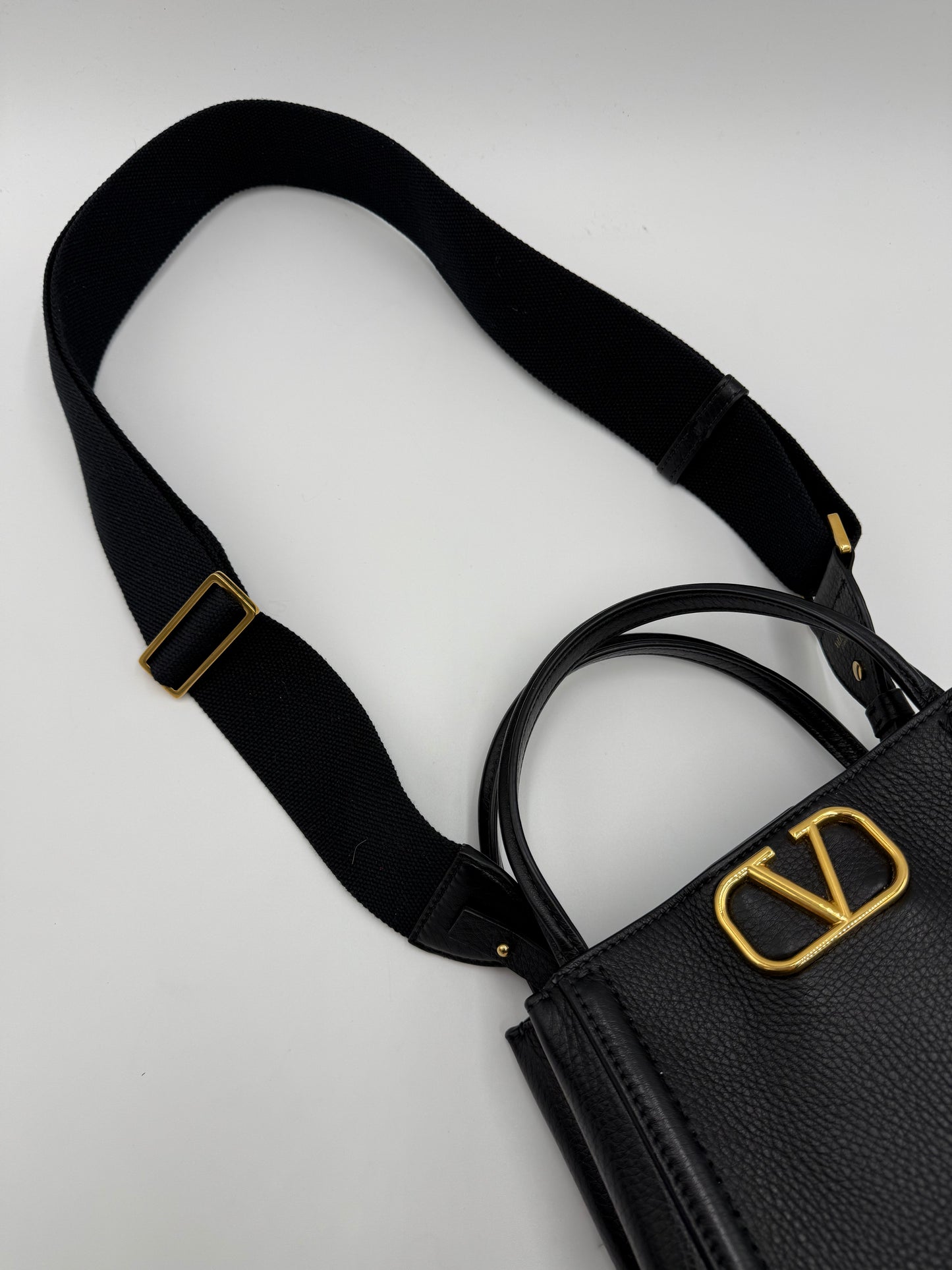 Valentino Garavani Borsa All Time Mini Tote in Pelle Nera - Pally Vintage Closet