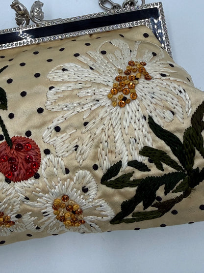 Valentino-Garavani-Borsa-Gioiello-Vintage-con-Ricami-Floreali-e-Ciliegie-Avorio-70314505142596 - Pally Vintage Closet